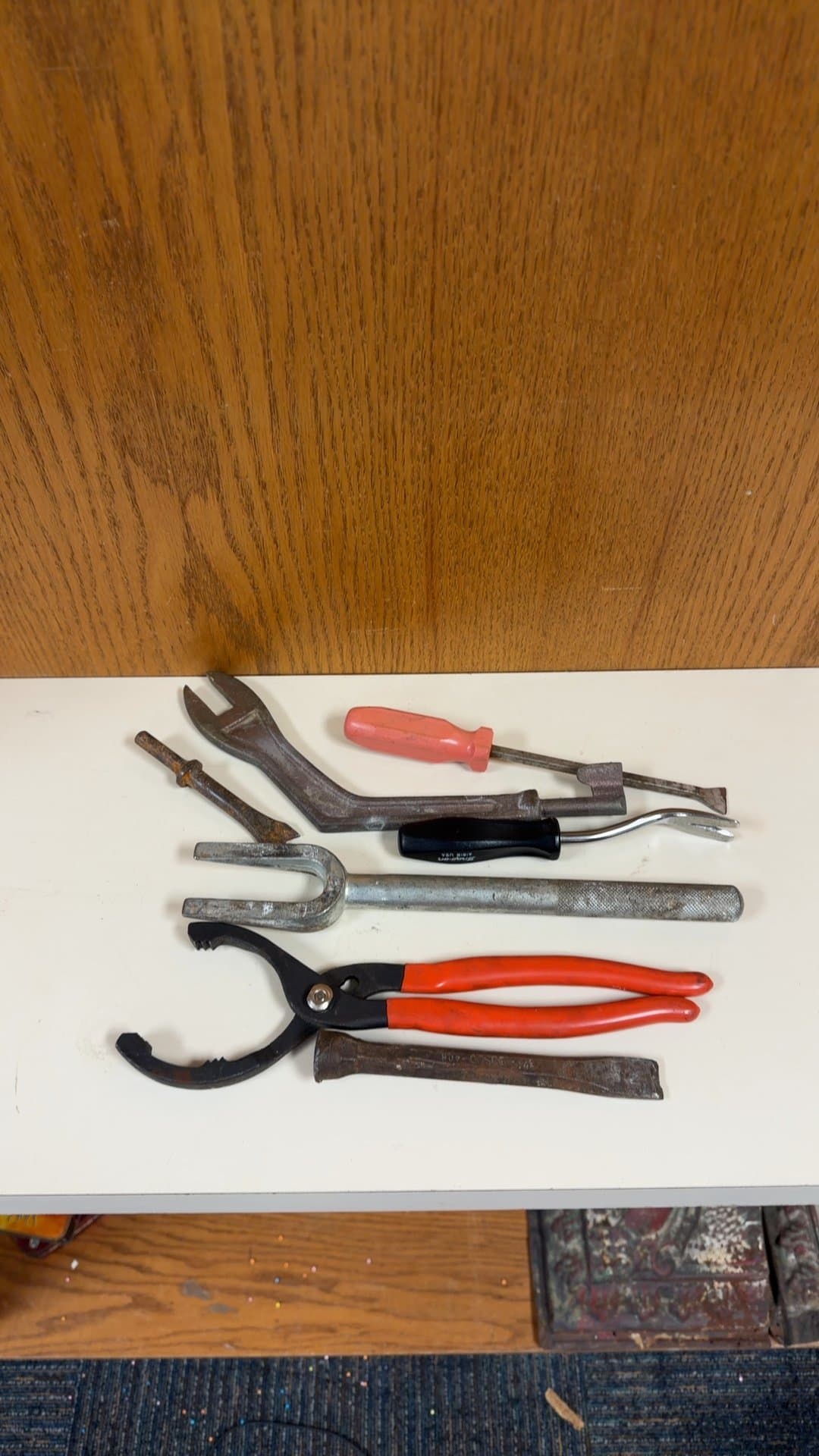 Assorted Specialty Automotive Hand Tools Lot - Image 1