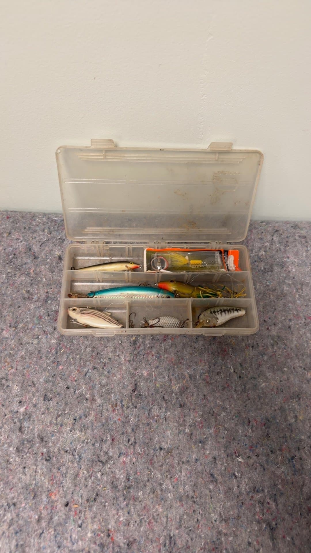 Vintage Fishing Lure Set in Plastic Tackle Box - Image 1