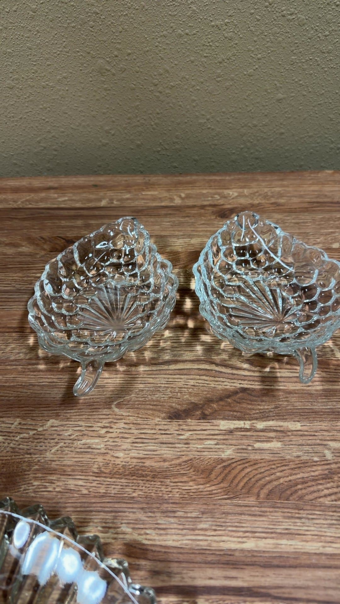 Set of 2 1960's Anchor Hocking Glass Grape Cluster Dishes - Image 1