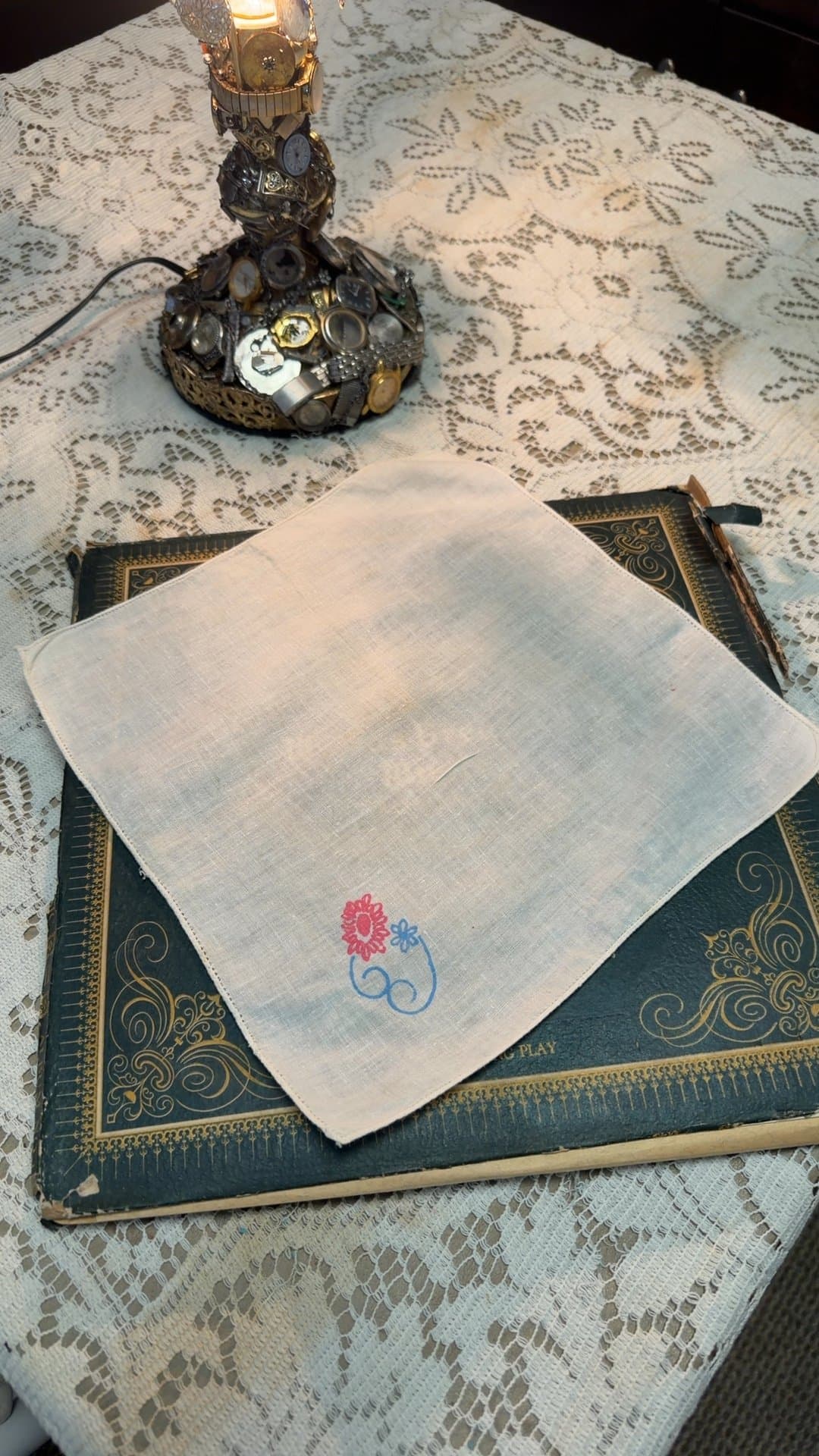 Vintage Embroidered Linen handkerchief - Image 1