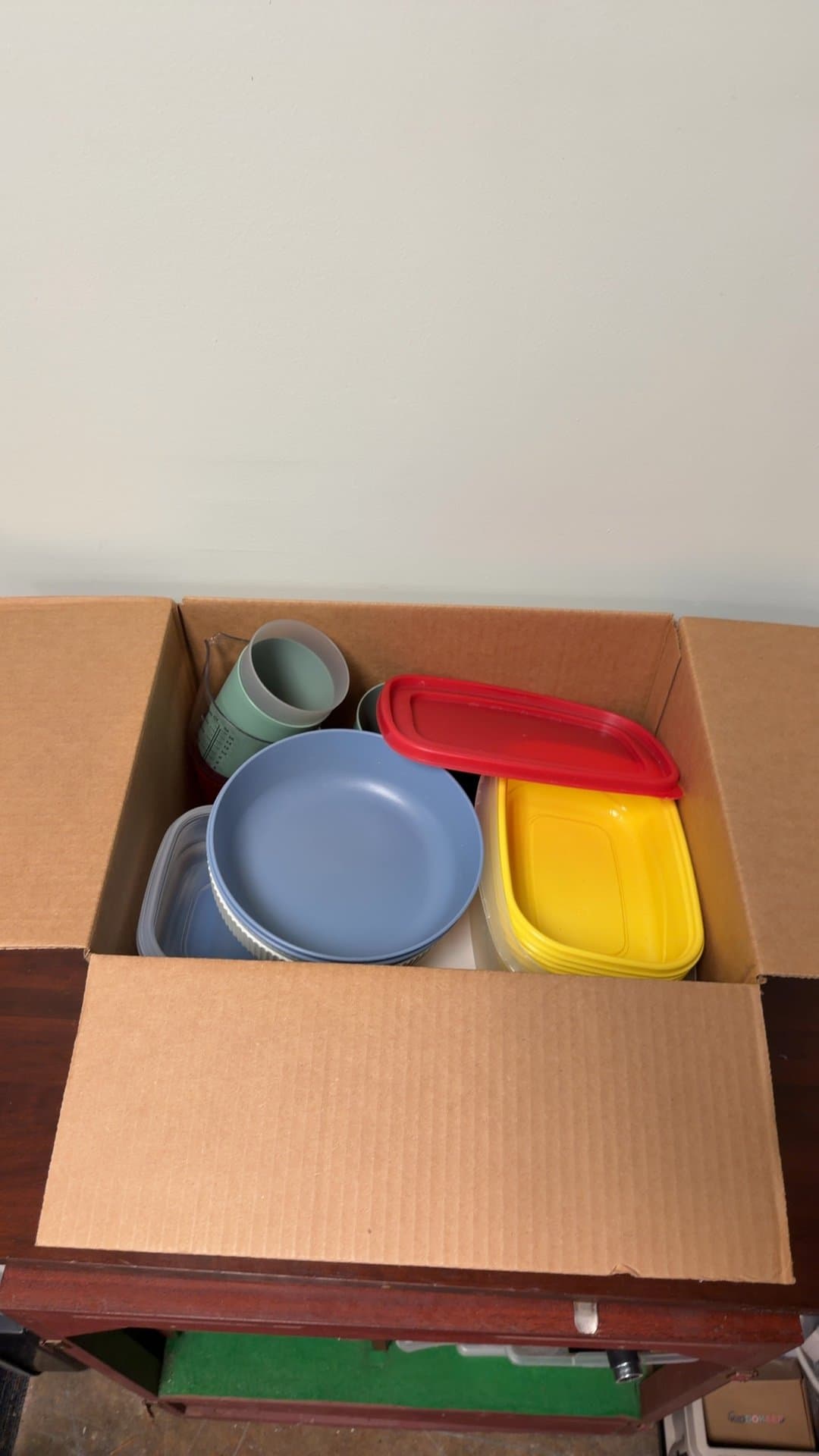 Assorted Plastic Kitchenware Set - Image 1