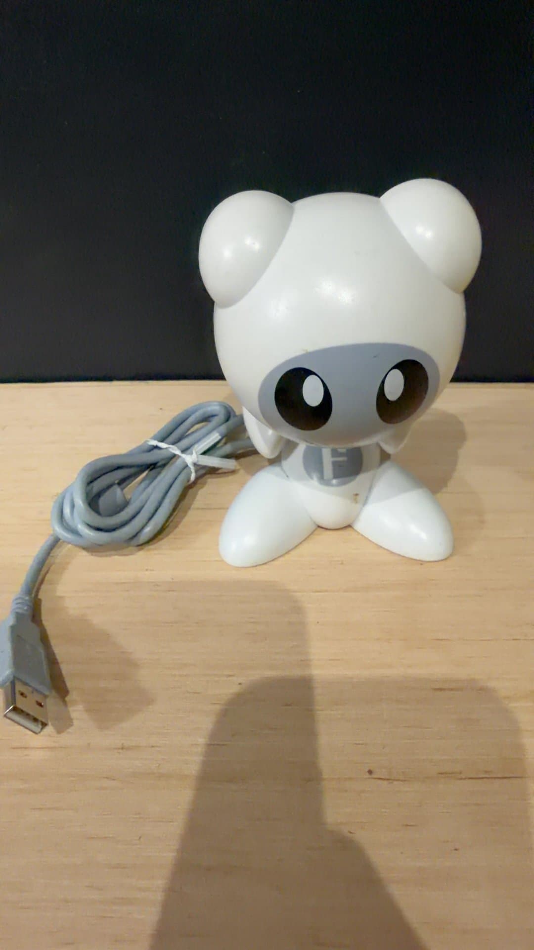 Radica U.B. Funkeys White USB Base Station Dock - Image 1