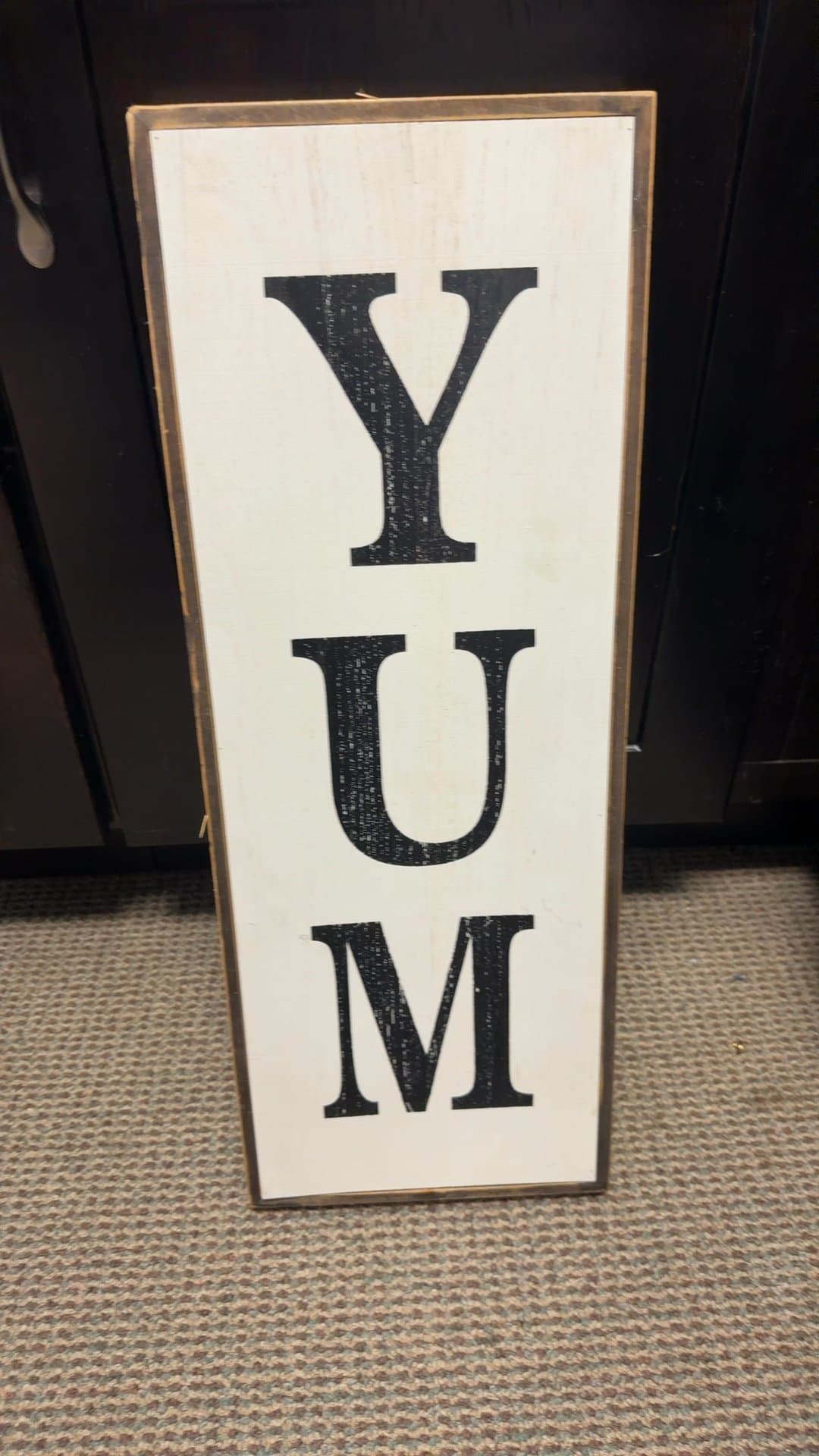 Vertical 'YUM' Wooden Sign - Image 1