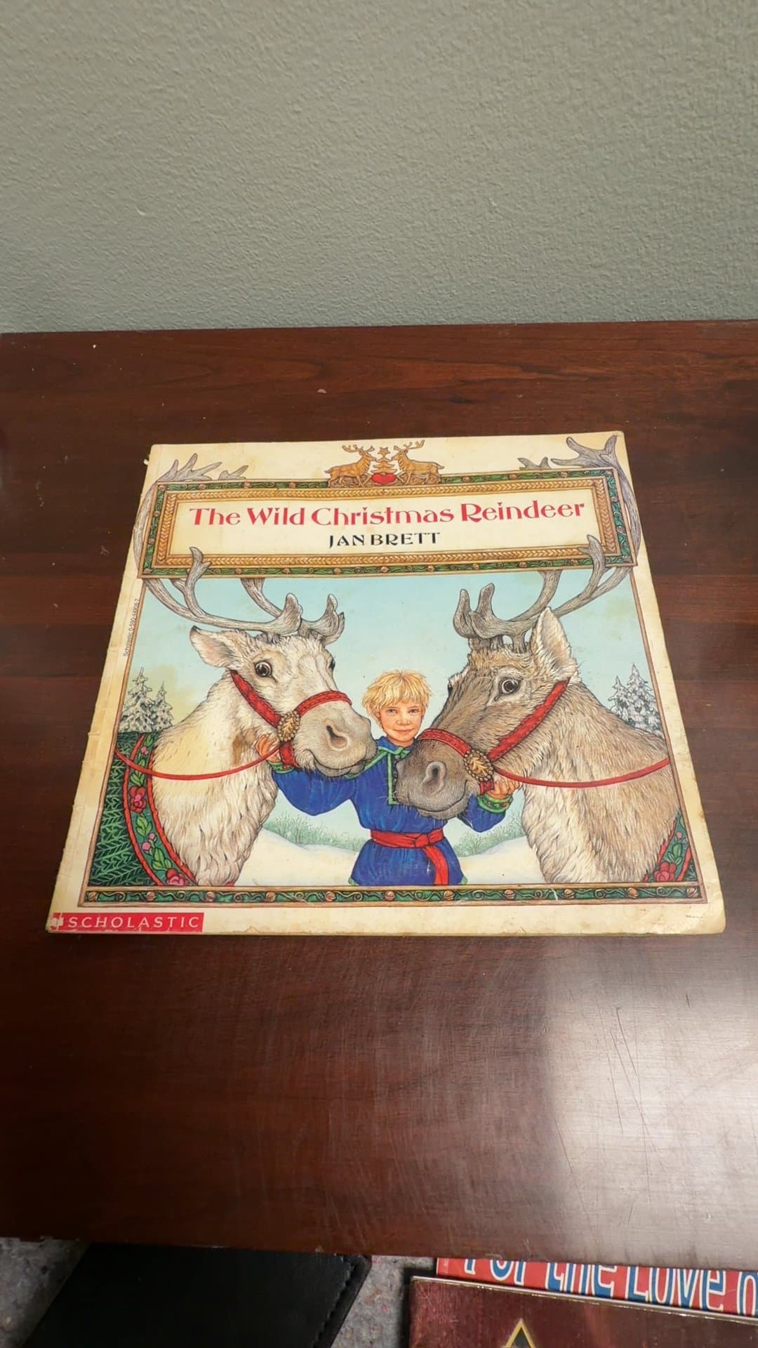 The Wild Christmas Reindeer by Jan Brett - Image 1