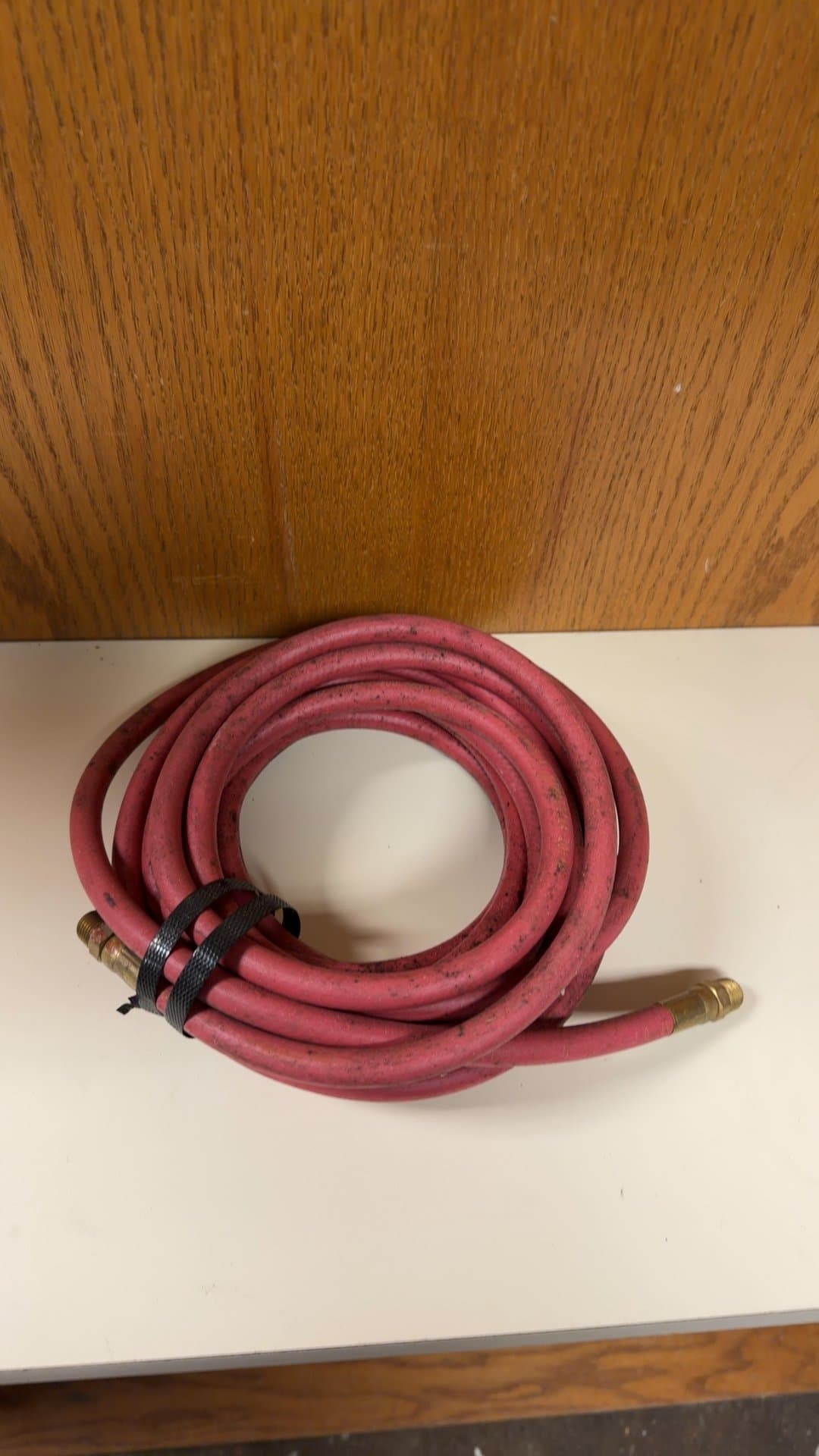 Red Rubber Air Hose with Brass Fittings - Image 1