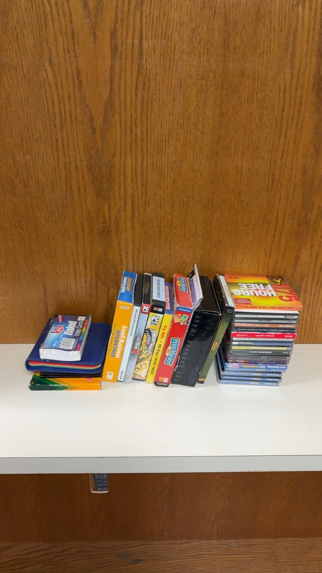 Collection of Software and CD-ROMs - Image 1