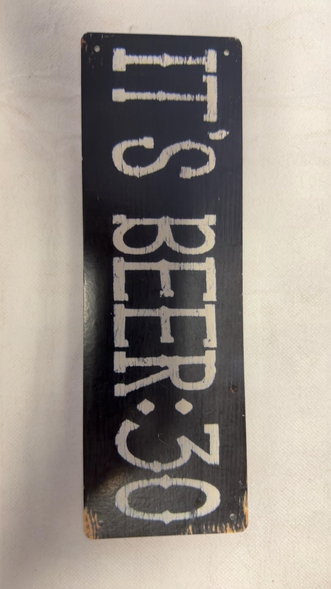 Vintage-Style Metal Bar Sign "IT'S BEER:30" - Image 1