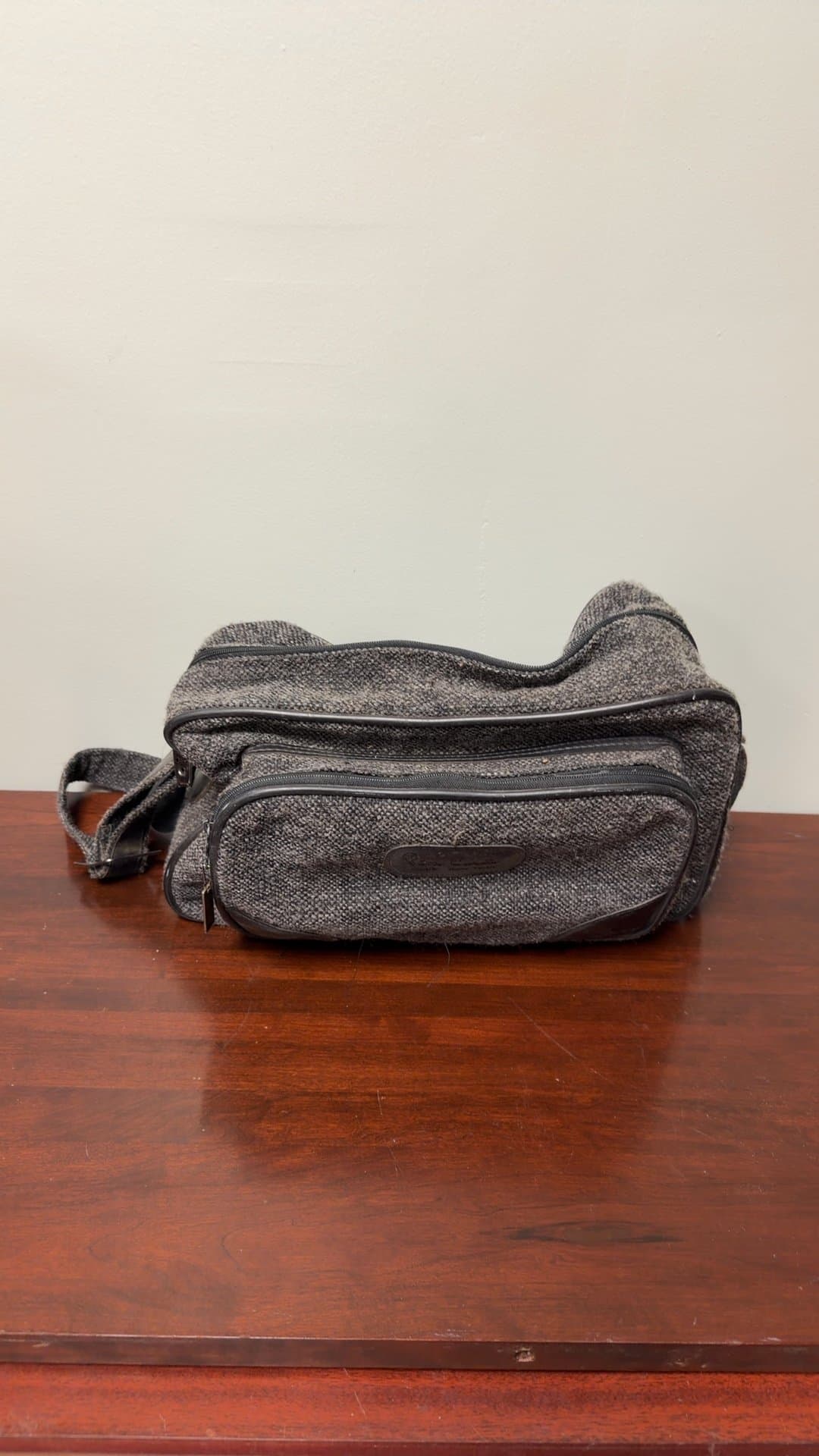Pierre Cardin Vintage Shoulder Bag - Image 1