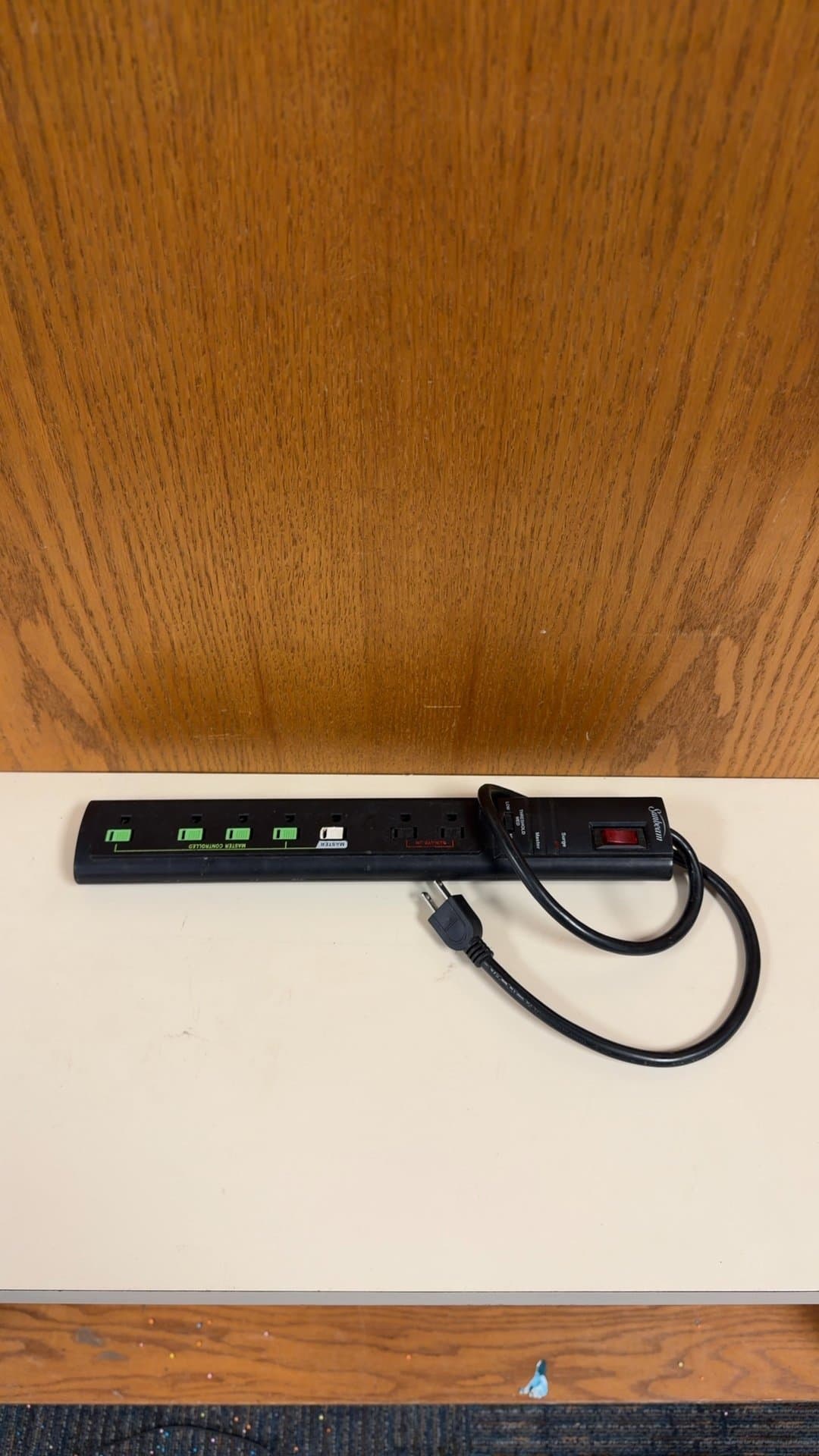 Sunbeam Master Controlled Smart Surge Protector Power Strip - Image 1