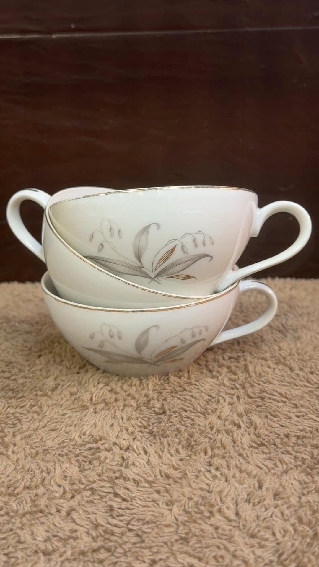 Kaysons Fine China Golden Rhapsody Teacups Set of 3 - Image 1