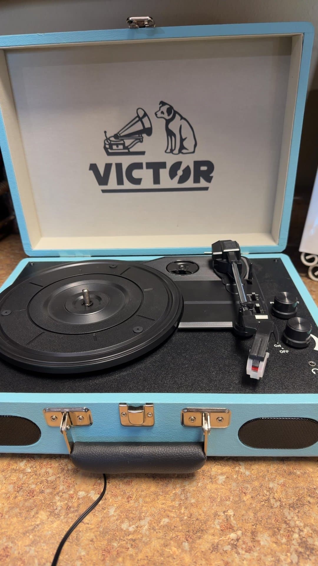 Victor Portable Turntable - Image 1
