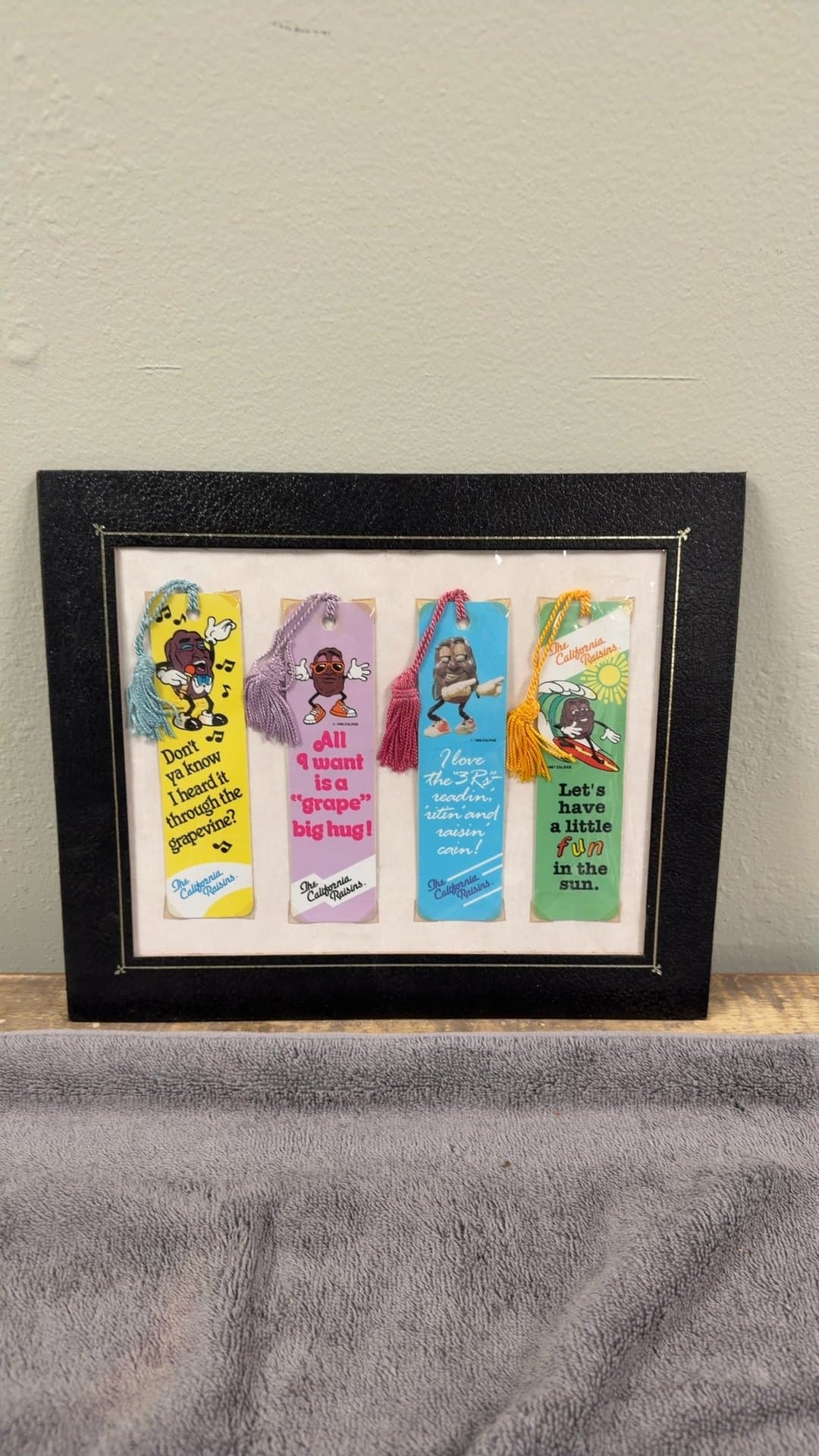 Framed California Raisins Bookmark Set - Image 1