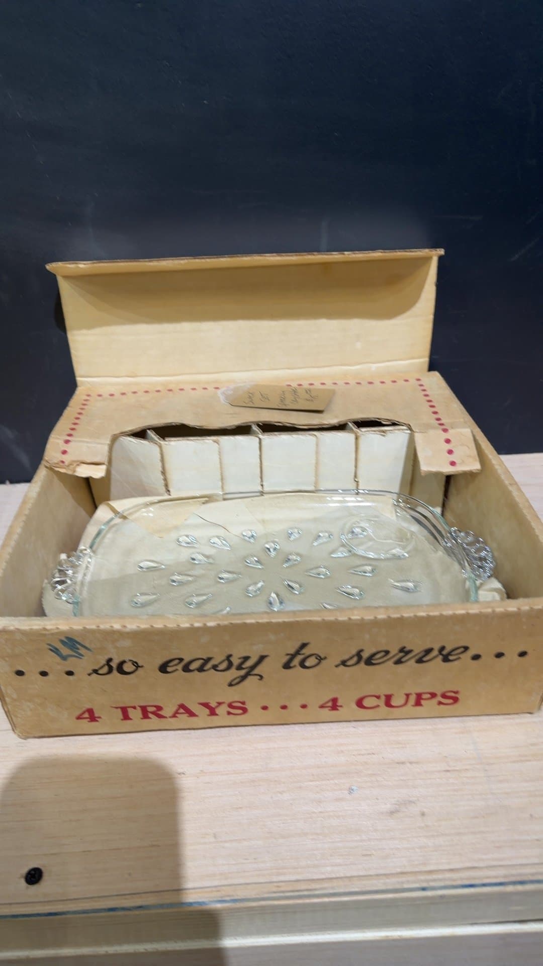 Vintage Informal Glass Snack Set 4 Trays and 4 Cups in Original Box - Image 1