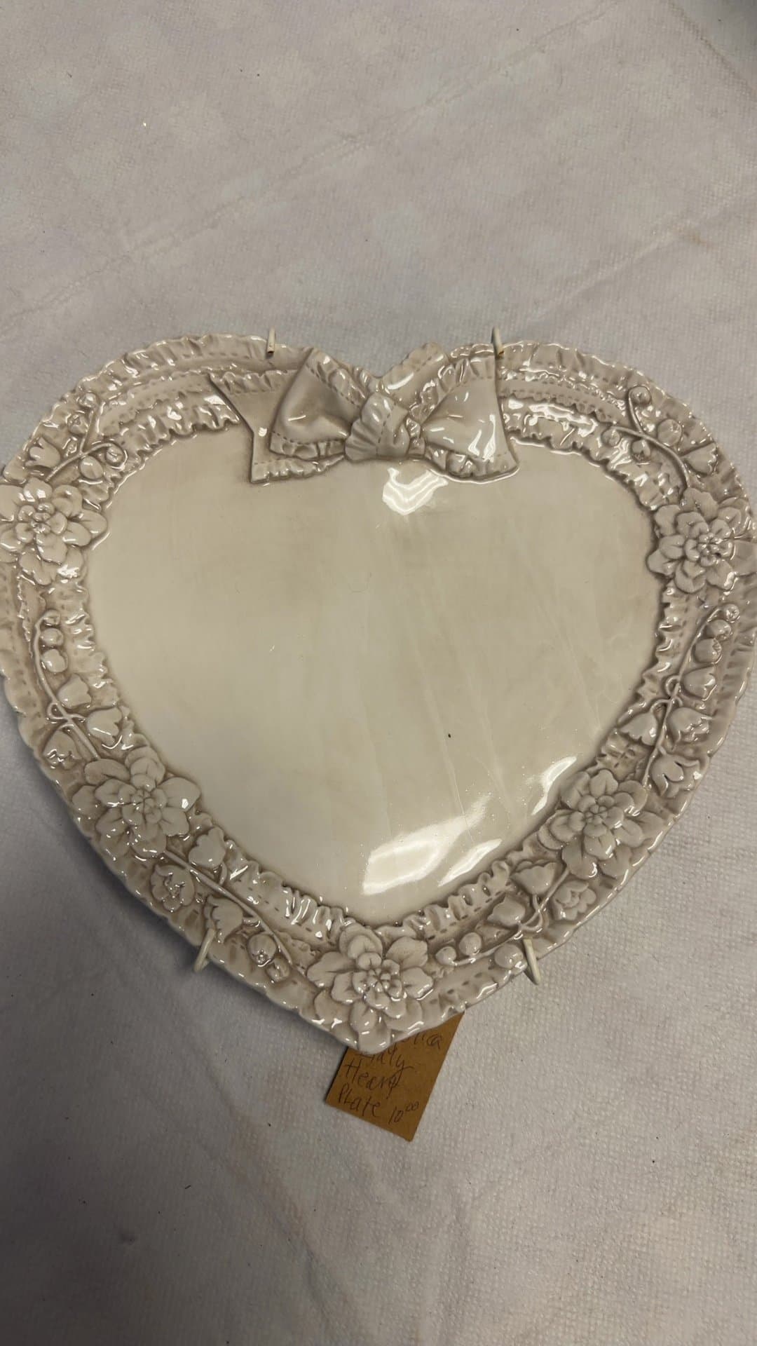 Vintage Italian Ceramic Heart Wall Plate with Bow - Image 1