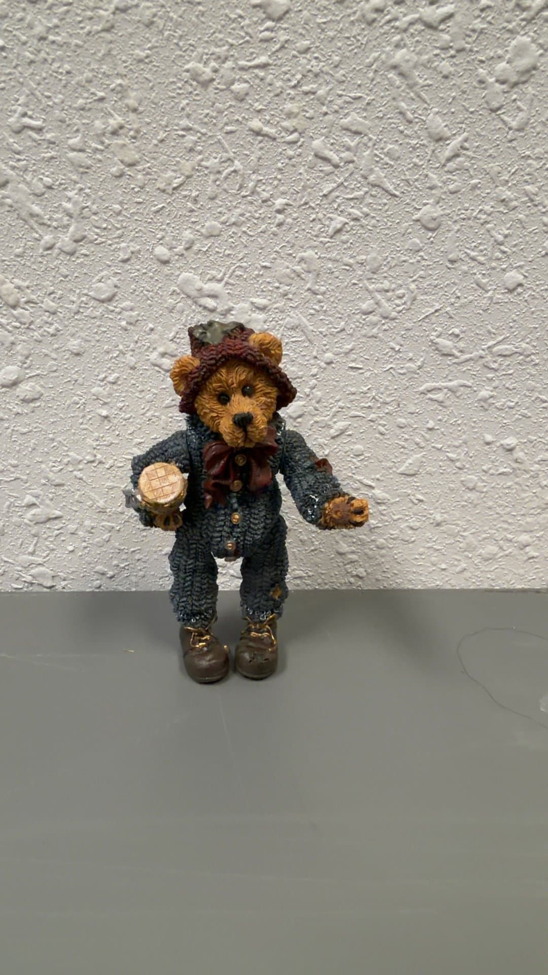 Boyds Bears Style Resin Teddy Bear Figurine with Honey Pot - Image 1