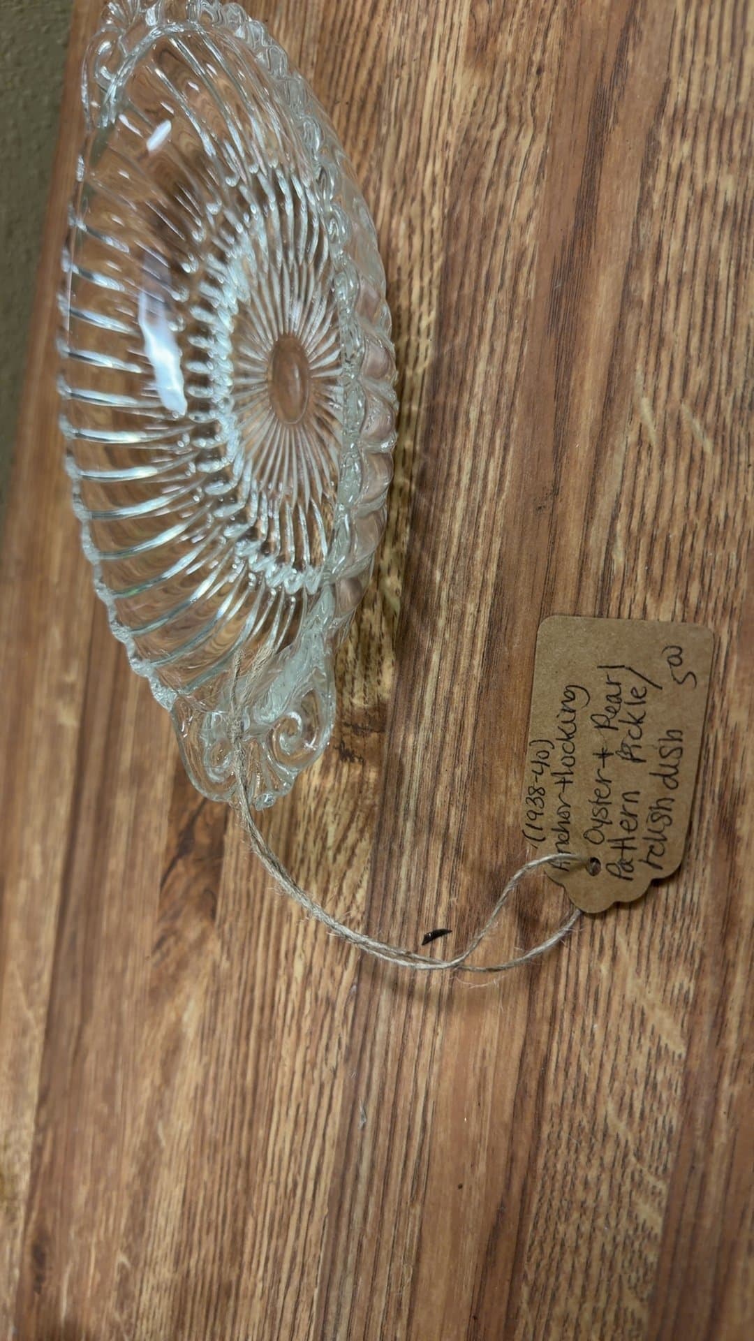 Anchor Hocking Oyster & Pear Pattern Relish Dish - Image 1