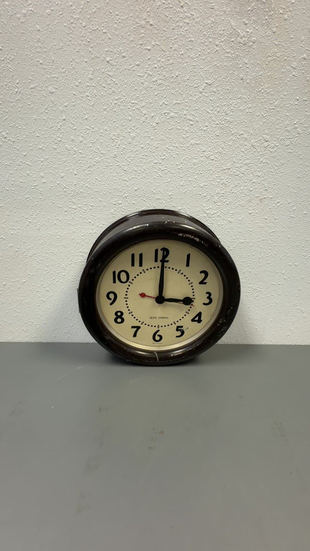 Vintage Seth Thomas US Navy Deck Clock - Image 1