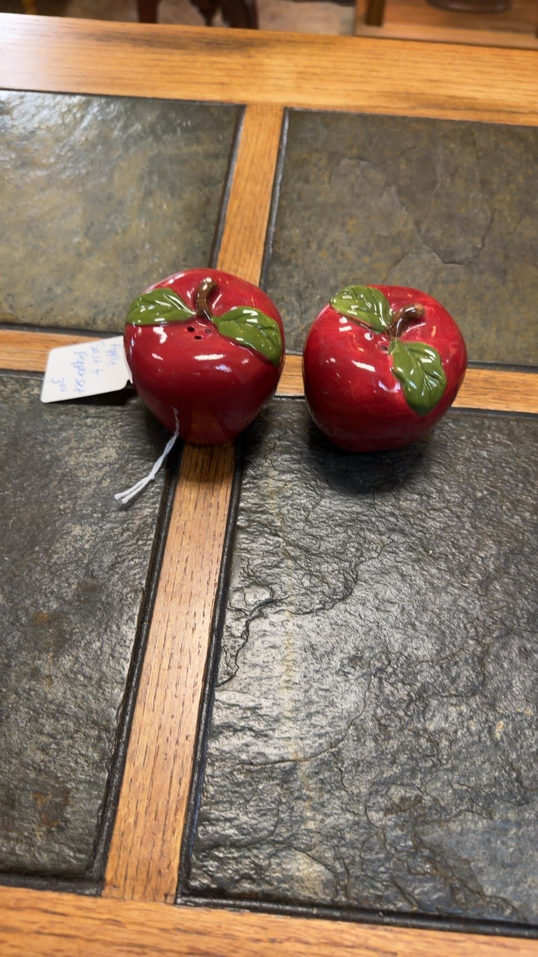 Apple Shaped Ceramic Salt and Pepper Shaker Set - Image 1