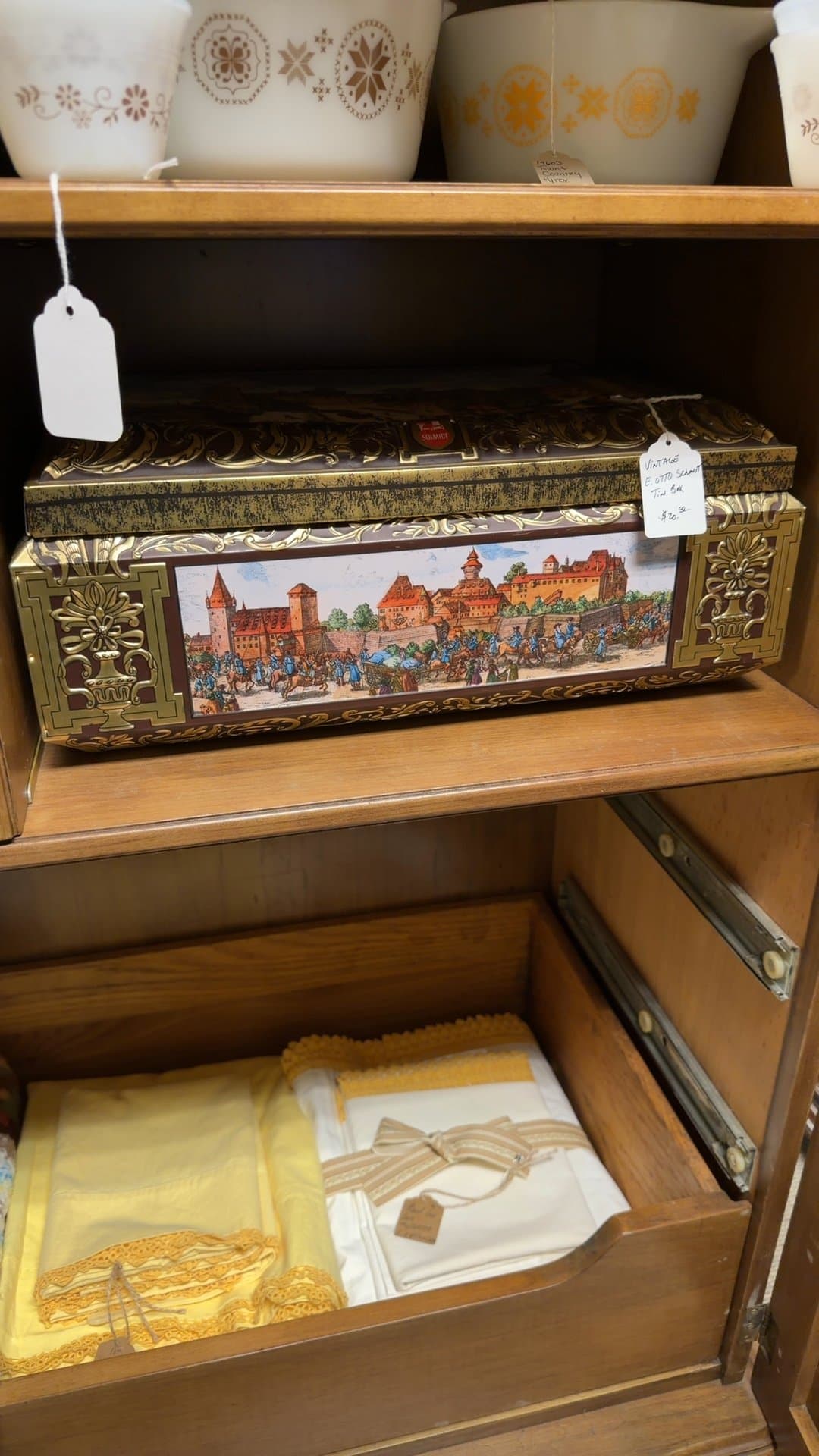 Vintage E. Otto Schmidt Decorative Tin Box - Image 1