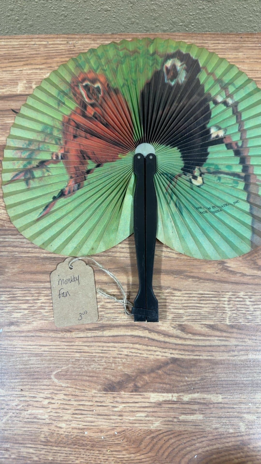 Vintage Monkey Design Folding Fan - Image 1