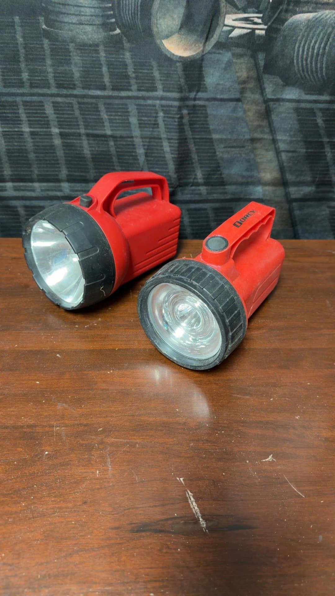 Dorcy Red Flashlights - Image 1
