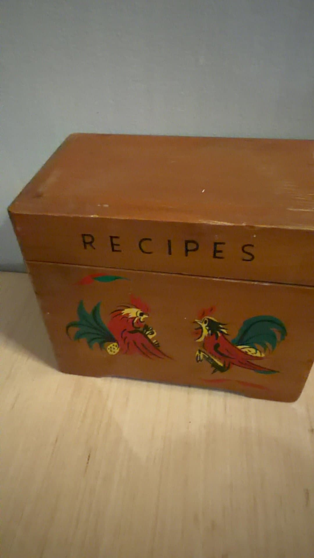 Vintage Wooden Rooster Recipe Box - Image 1