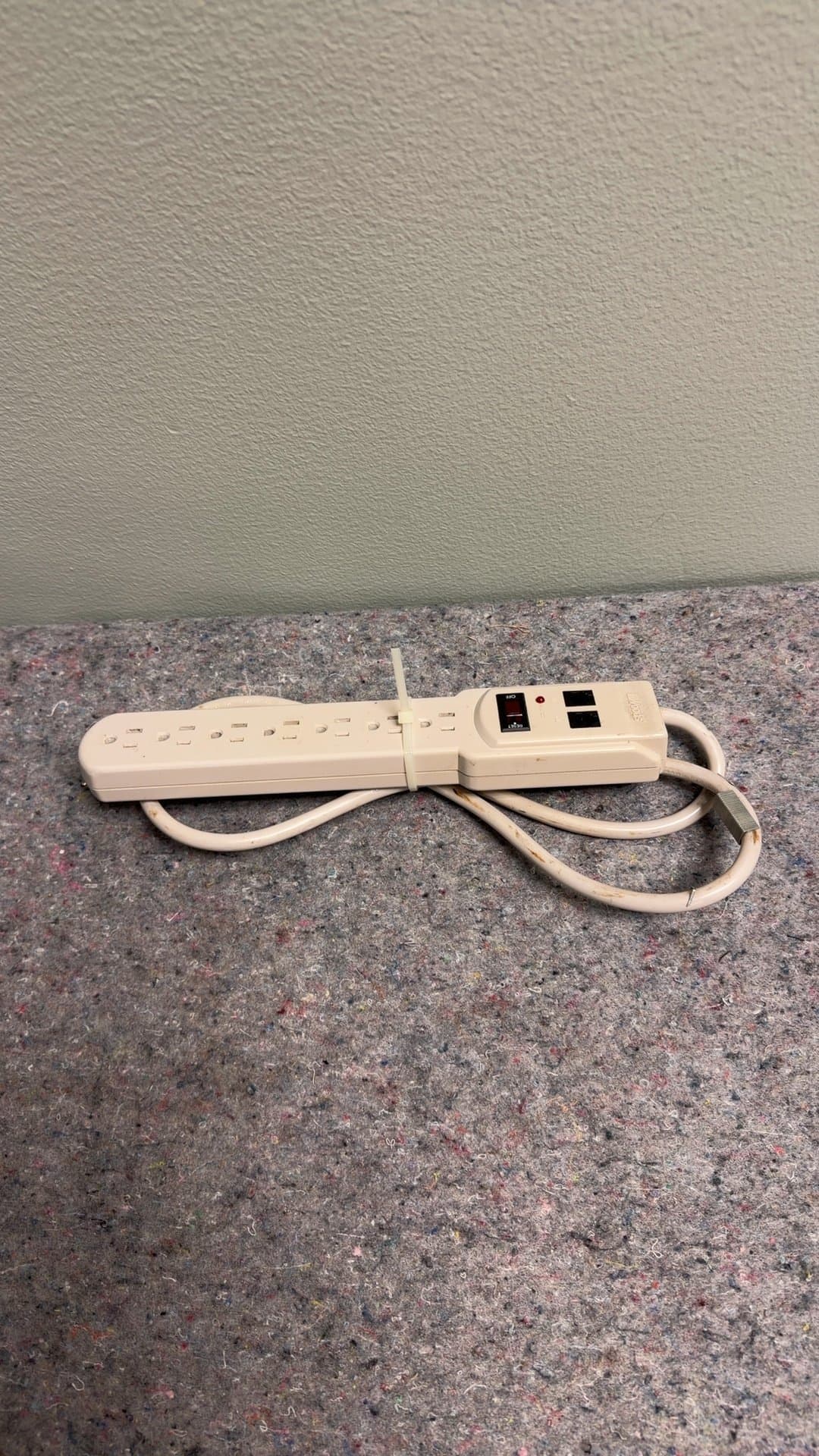 Surge Protector Power Strip - Image 1
