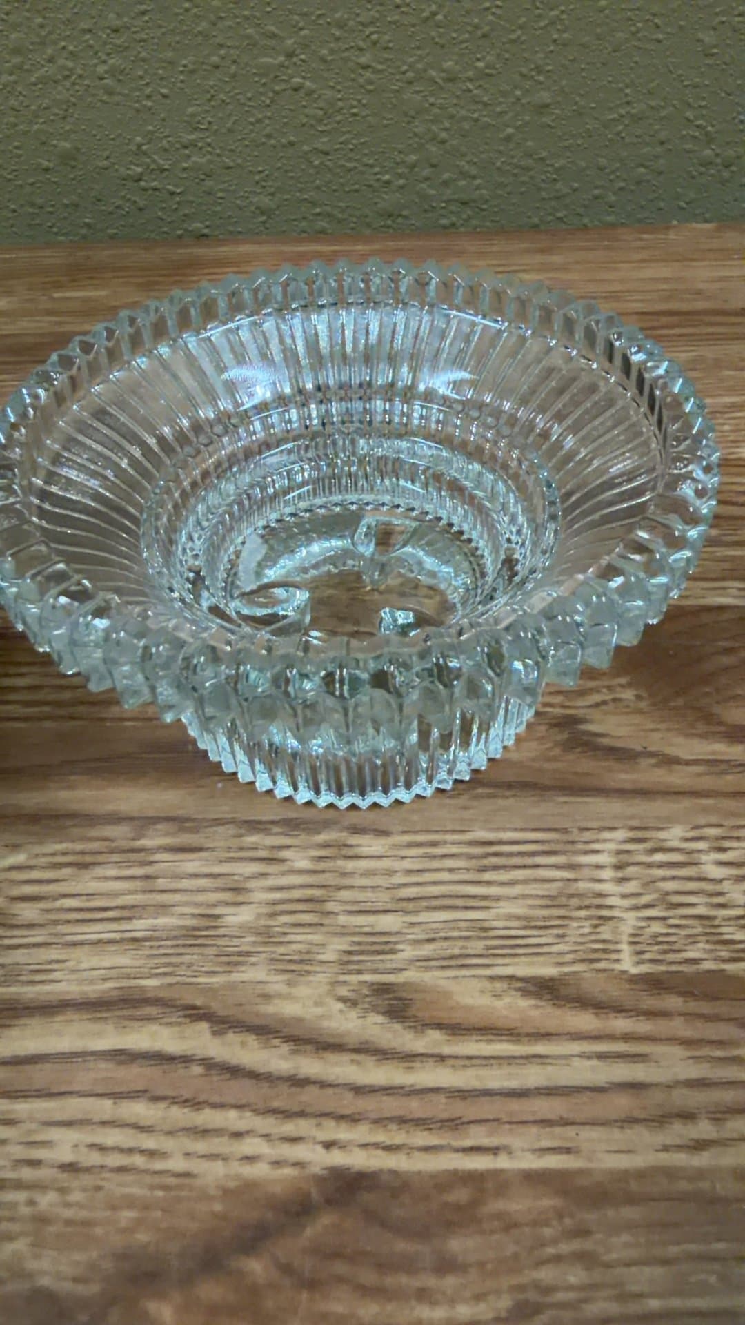Small Cut Glass - Image 1