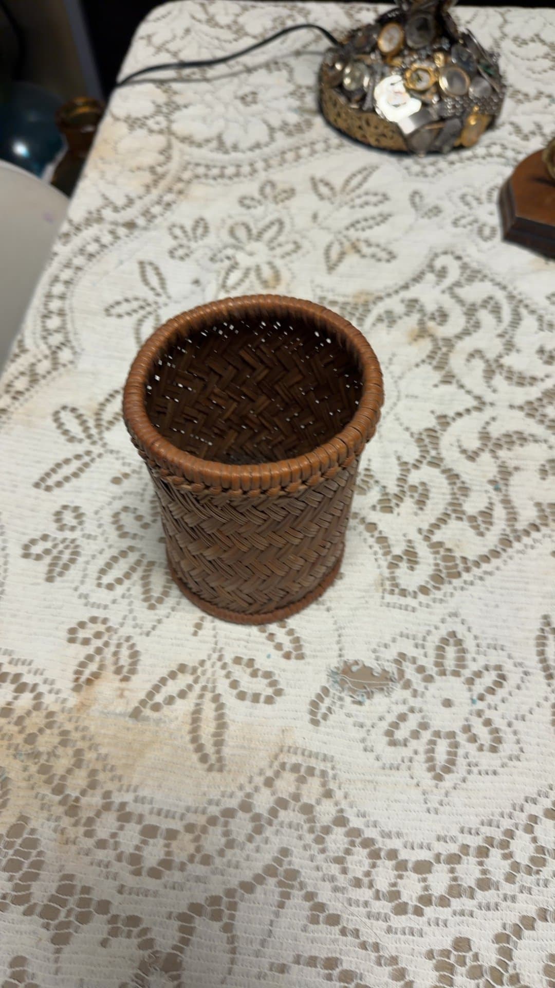 Item 14 - Image 1