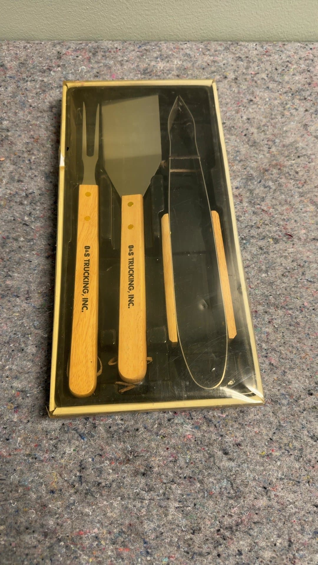 O&S Trucking Inc. BBQ Tool Set - Image 1