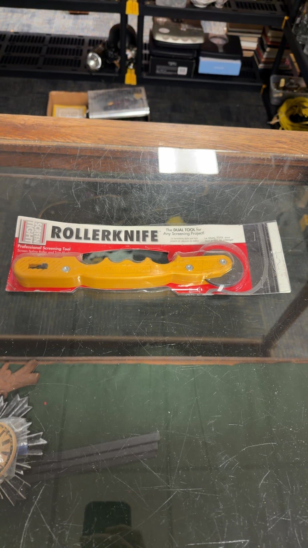 Screen Tight Rollerknife Professional Screening Tool - Image 1