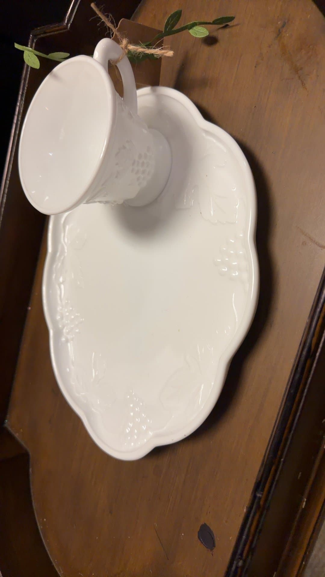 Indiana Glass Milk Glass Snack Set 'Colony Harvest' - Image 1