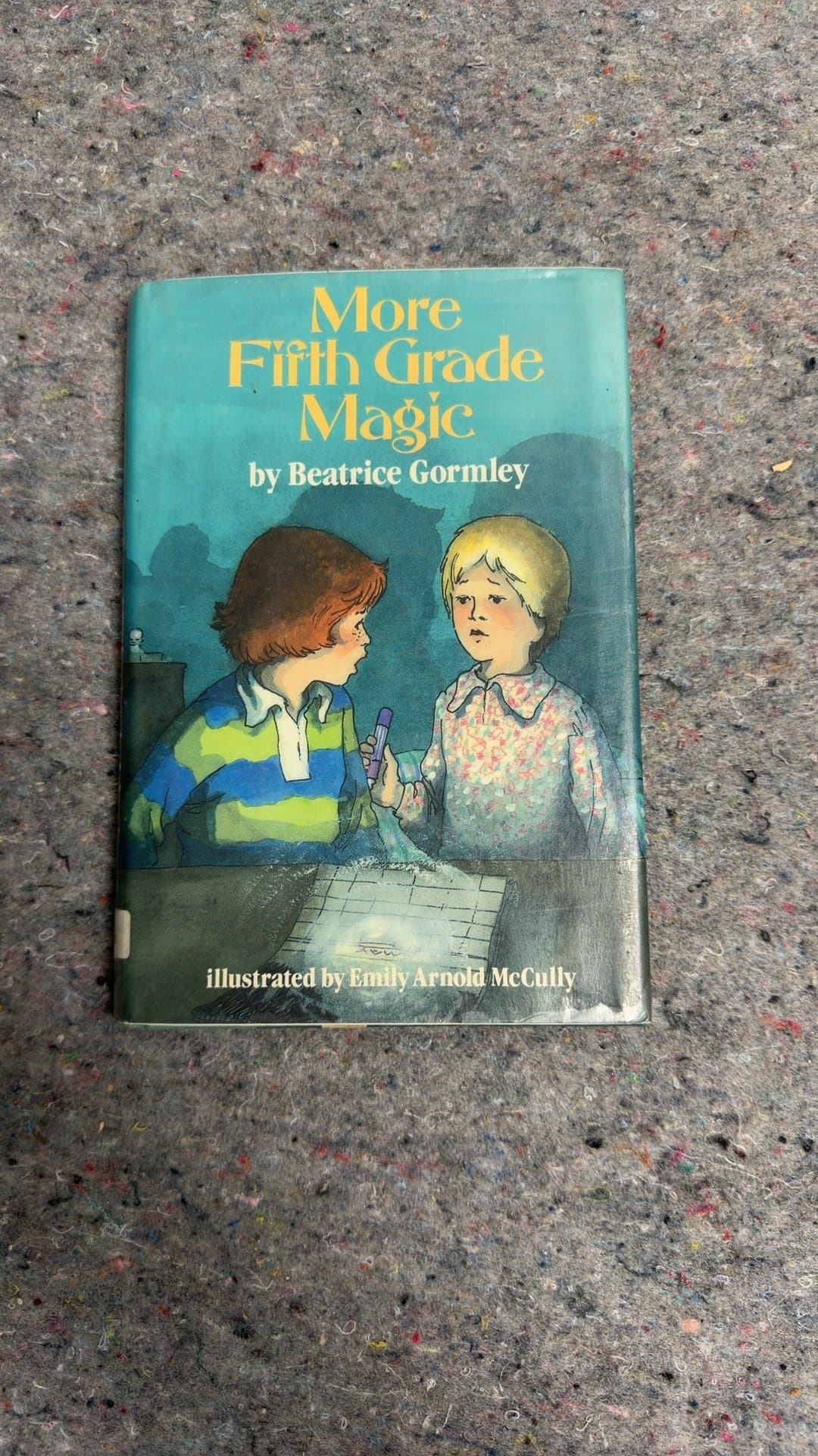 More Fifth Grade Magic by Beatrice Gormley - Image 1