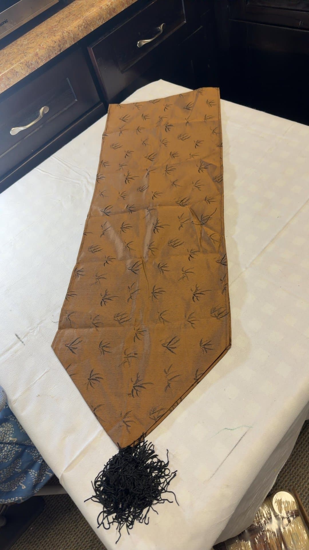 Bamboo Pattern Fabric Table Runner with Tassels - Image 1