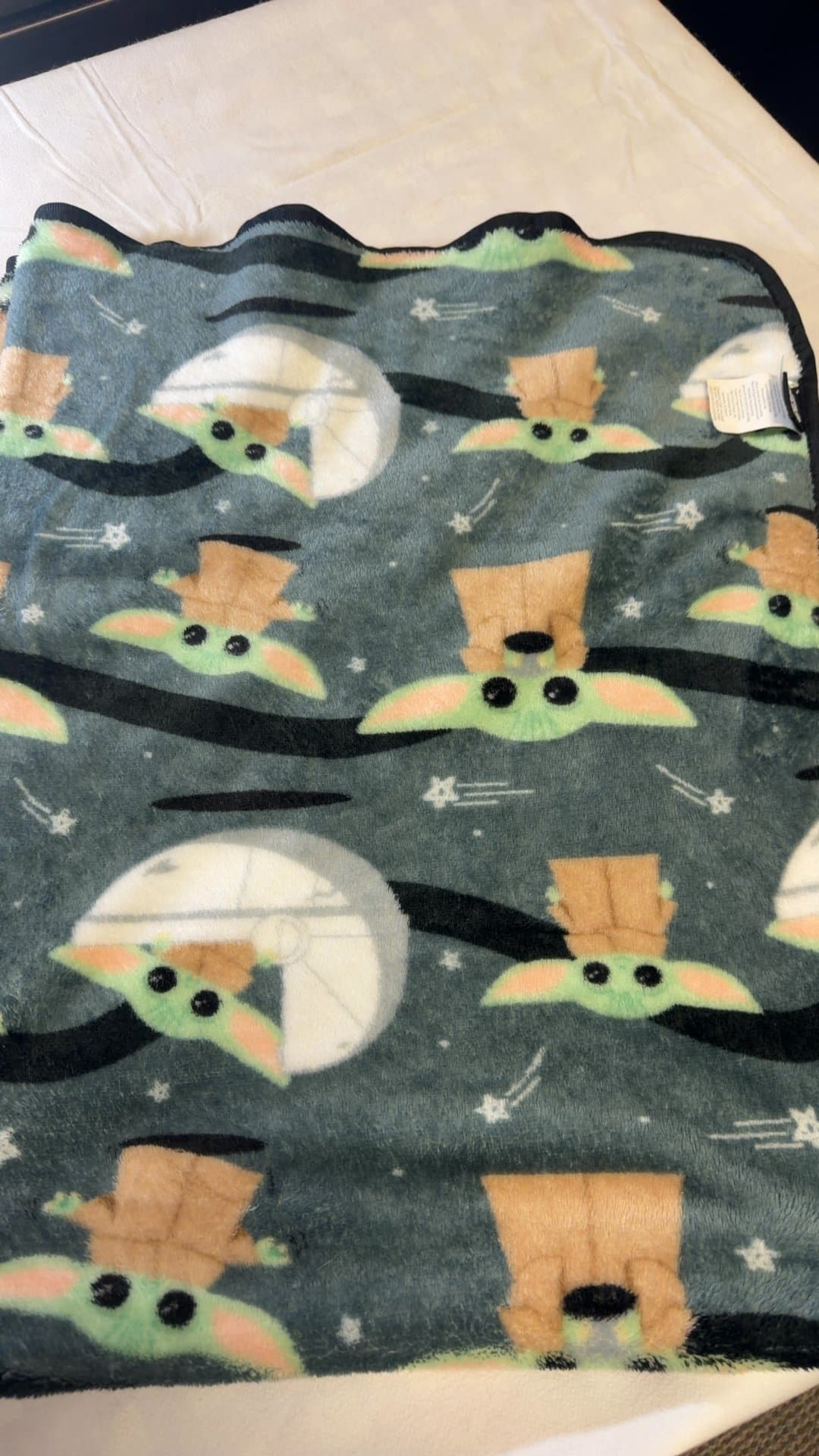 Star Wars The Mandalorian Grogu Plush Throw Blanket - Image 1