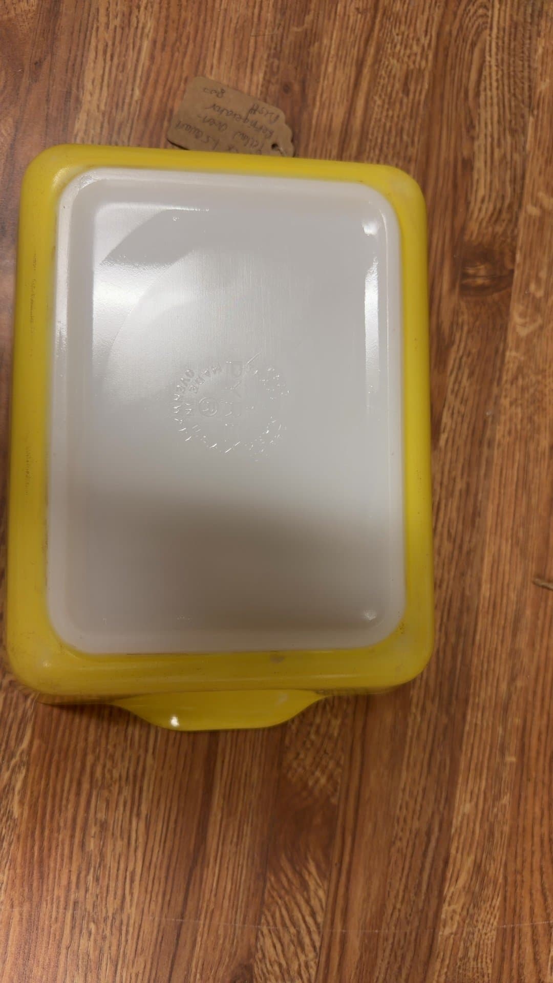 Vintage Yellow Pyrex Baking Dish - Image 1