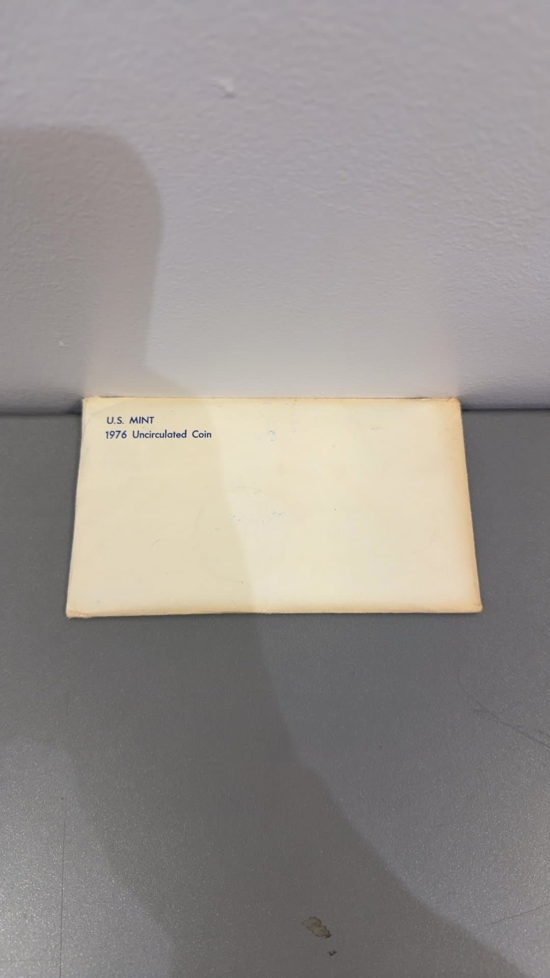 1976 U.S. Mint Uncirculated Coin Set - Image 1