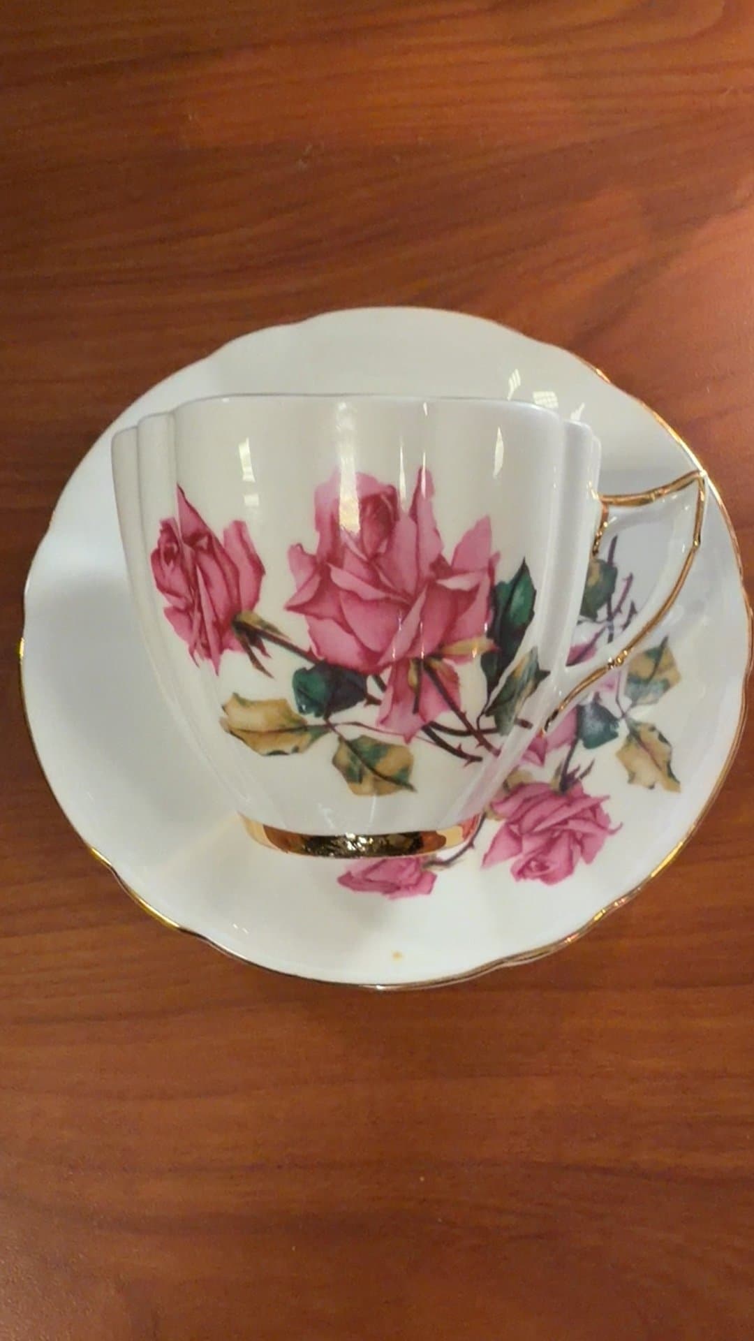 Royal London Bone China Teacup and Saucer Set - Image 1