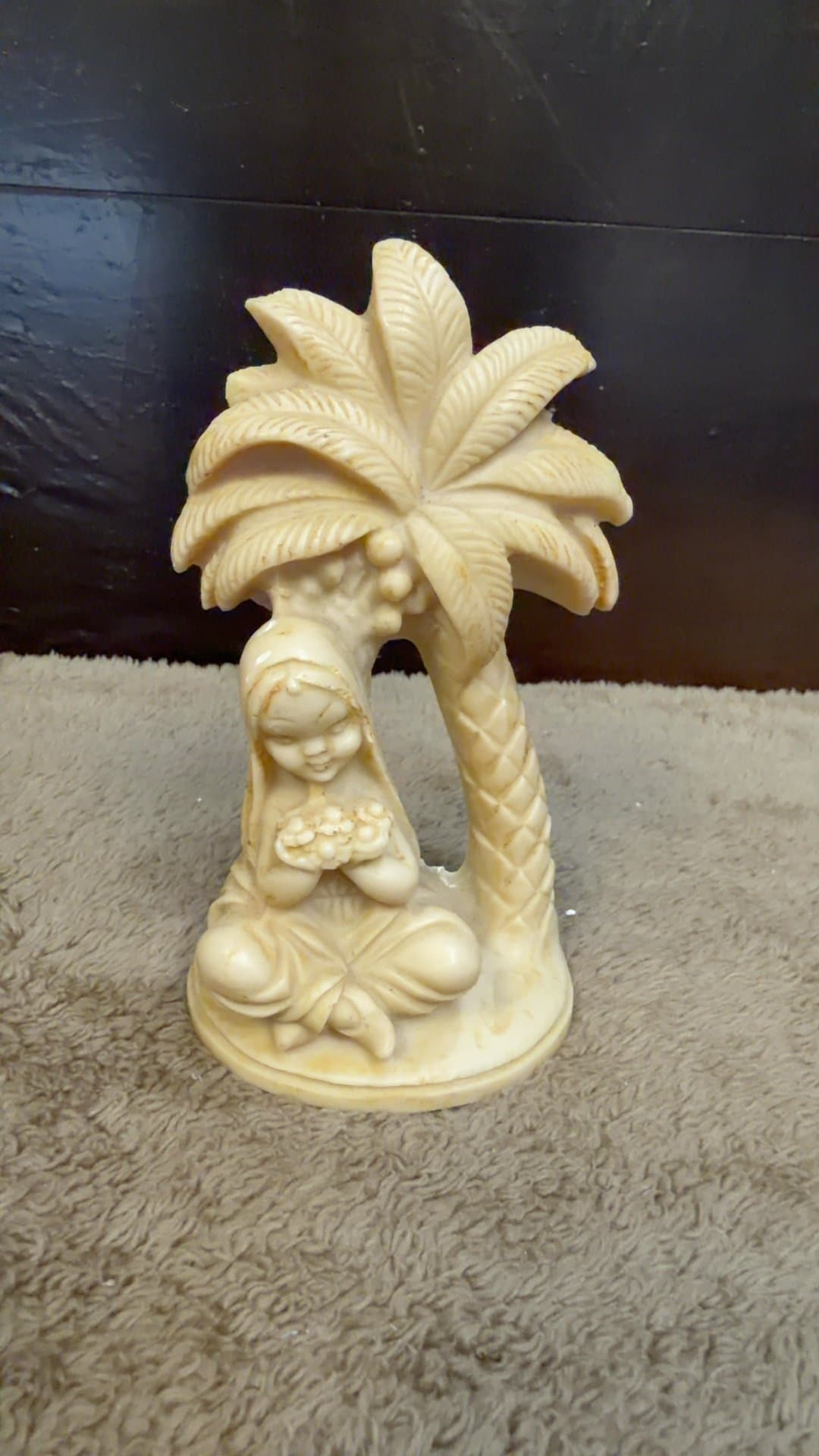 Faux Ivory Resin Indian Maiden Figurines under Palm Tree - Image 1
