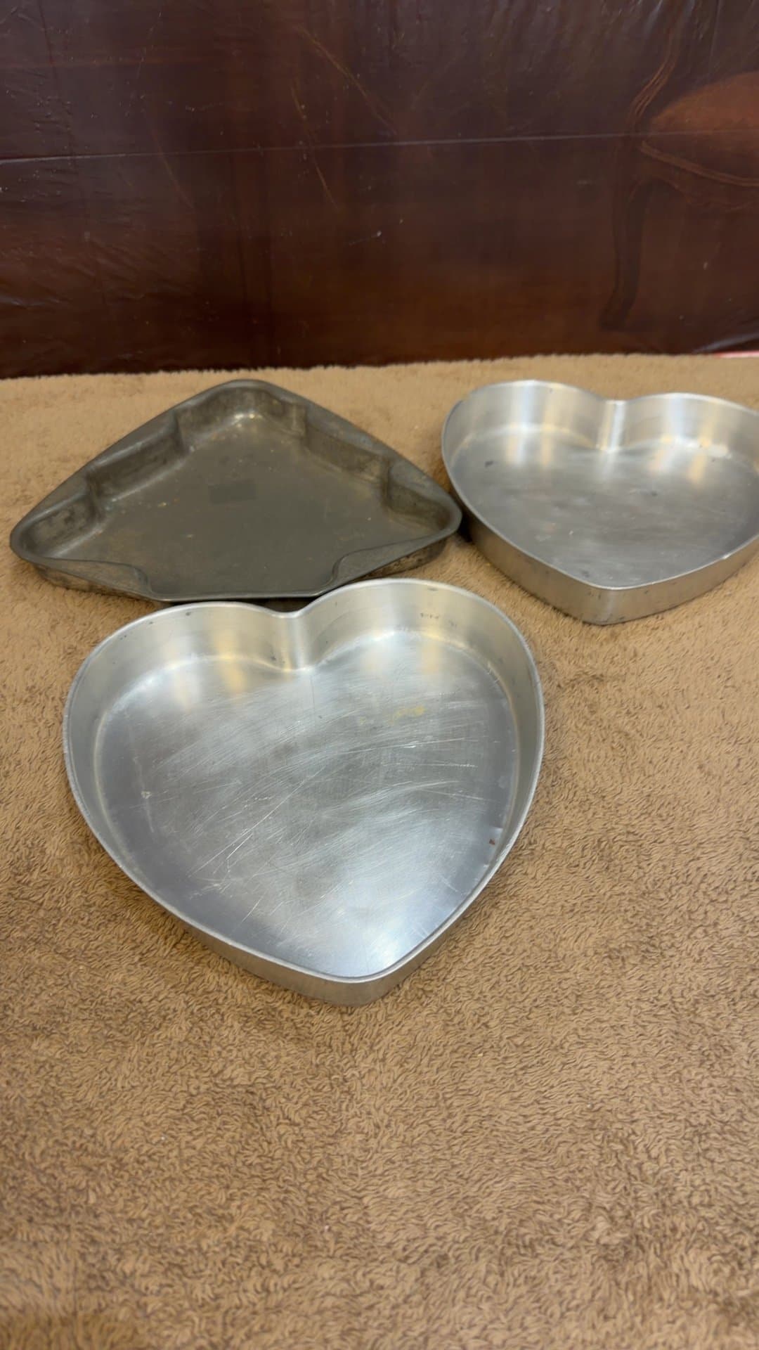 Heart-Shaped Cake Pans - Image 1