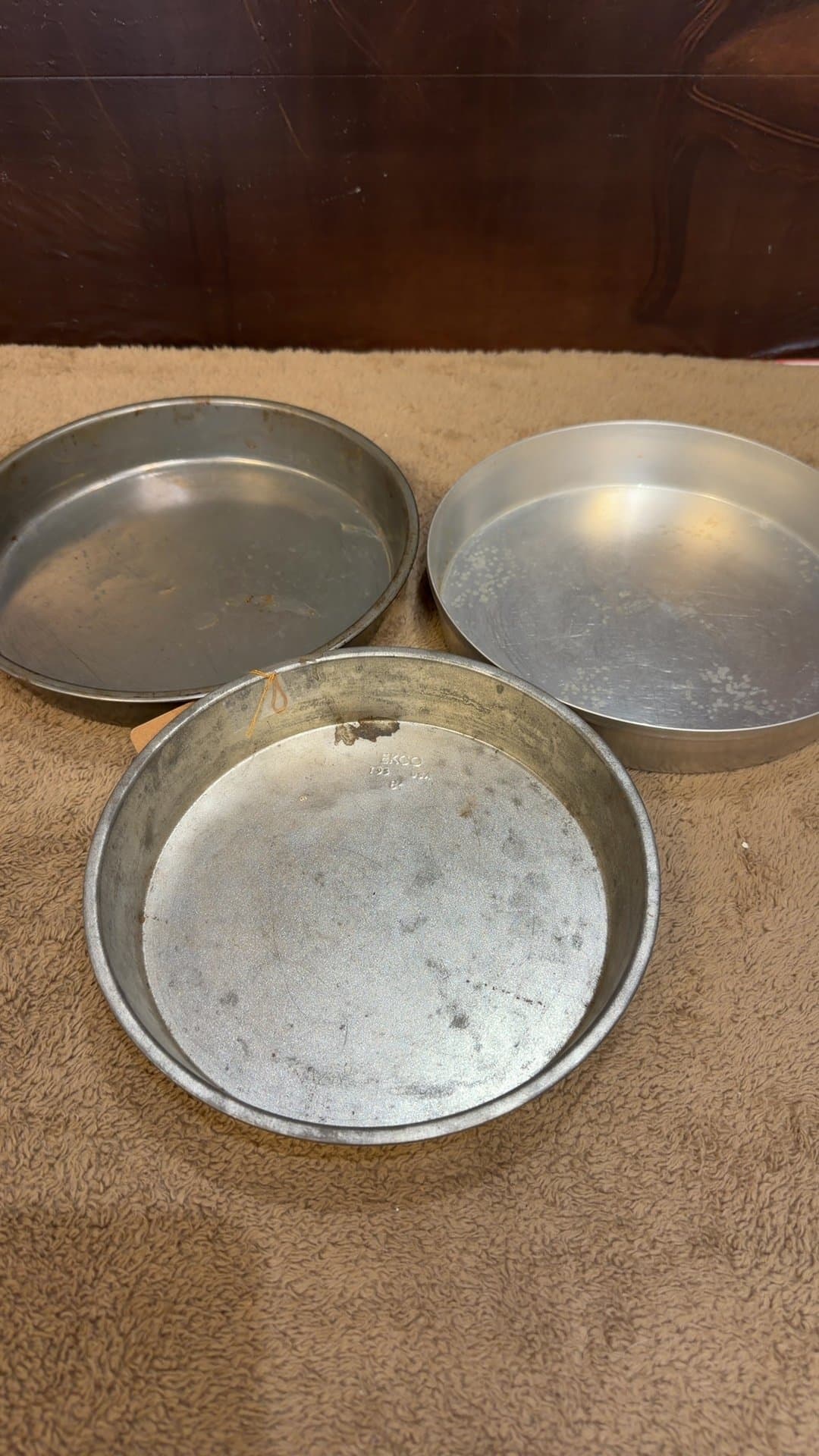Vintage Round Cake Baking Pans Lot - Image 1