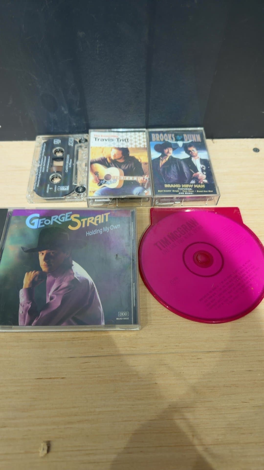 Lot of 5 Country Music CDs and Cassettes (George Strait, Tim McGraw, Brooks & Dunn, Travis Tritt, Garth Brooks) - Image 1