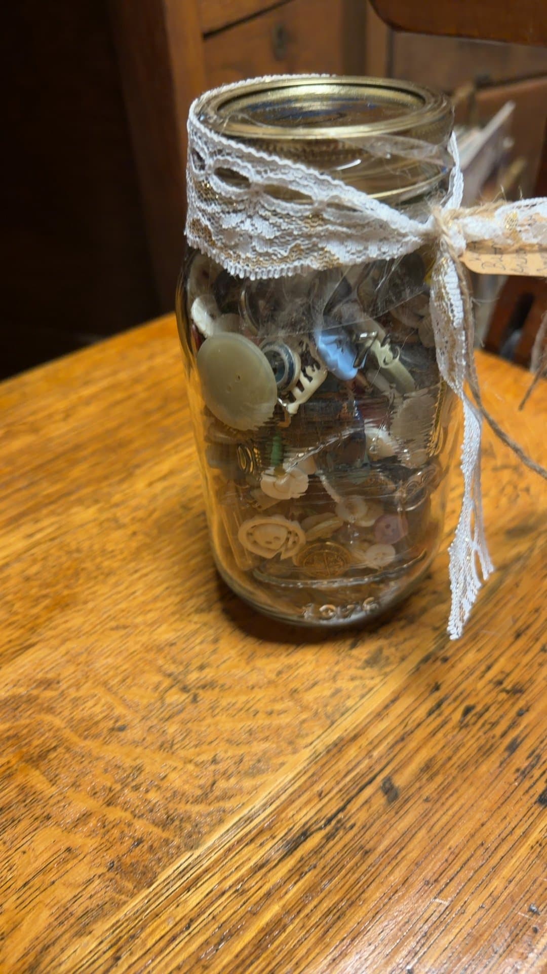 Vintage Buttons in Anchor Hocking Commemorative Bicentennial Mason Jar - Image 1
