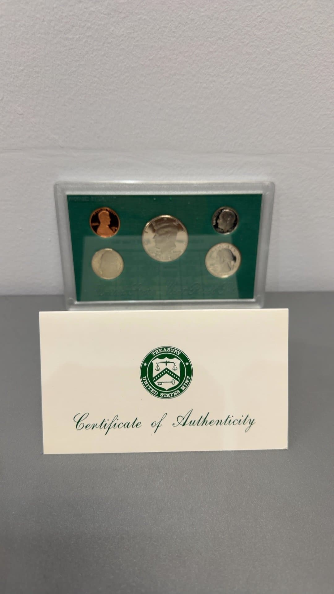 1994 United States Mint Proof Set with Certificate of Authenticity - Image 1