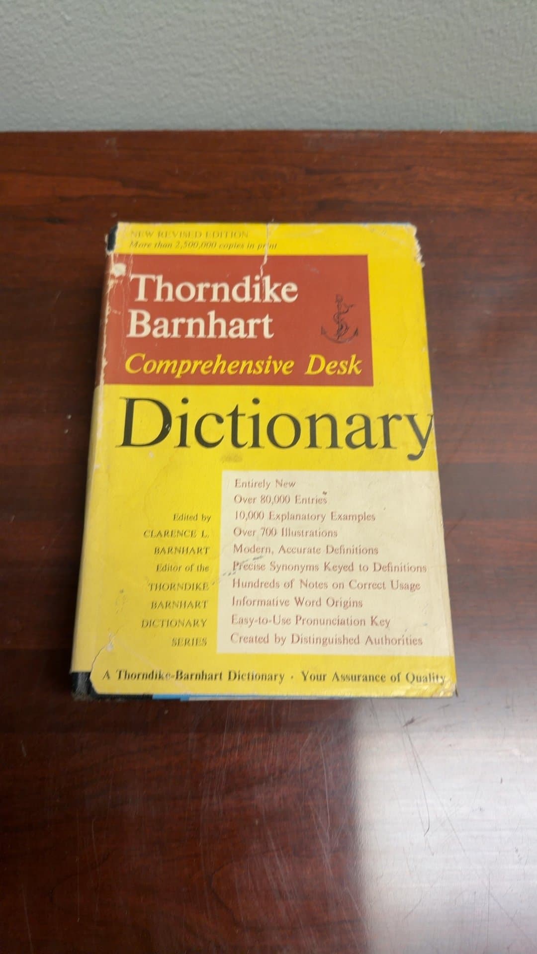 Thorndike Barnhart Comprehensive Desk Dictionary - Image 1