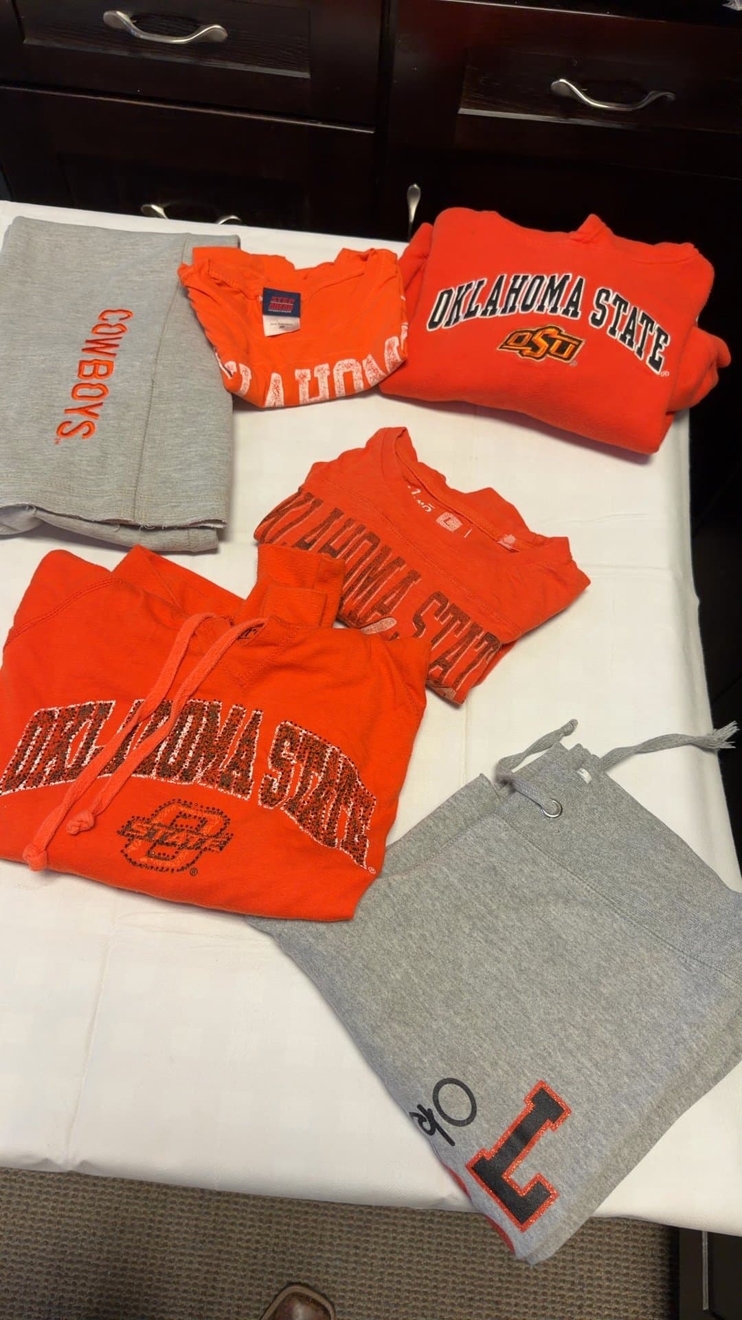 Oklahoma State Cowboys Apparel Set - Image 1