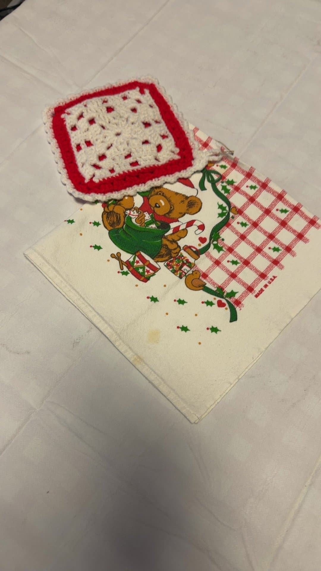 Vintage Christmas Bear Hand Towel and Crochet Hot Pad - Image 1