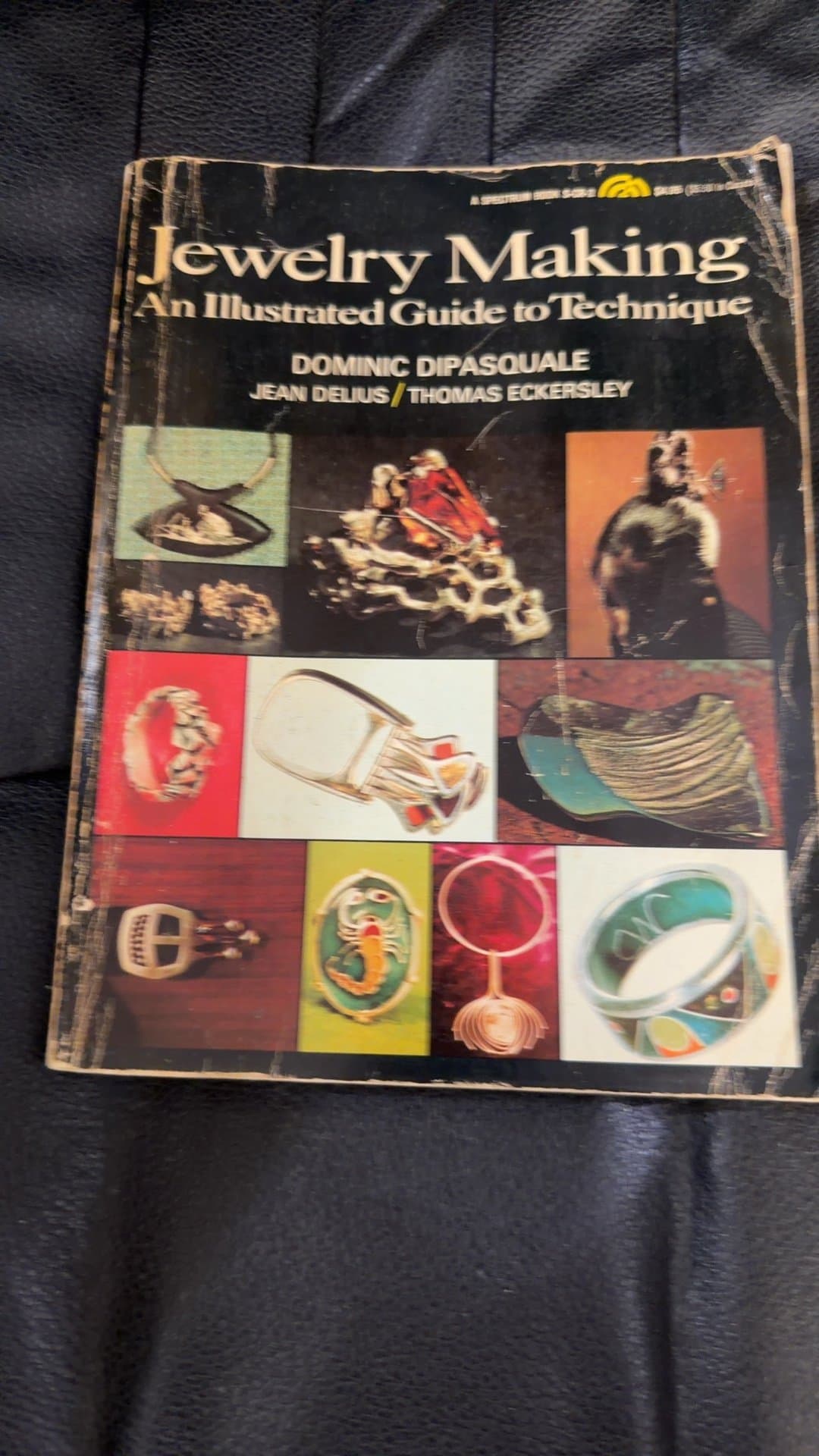 Jewelry Making: An Illustrated Guide to Technique - Image 1