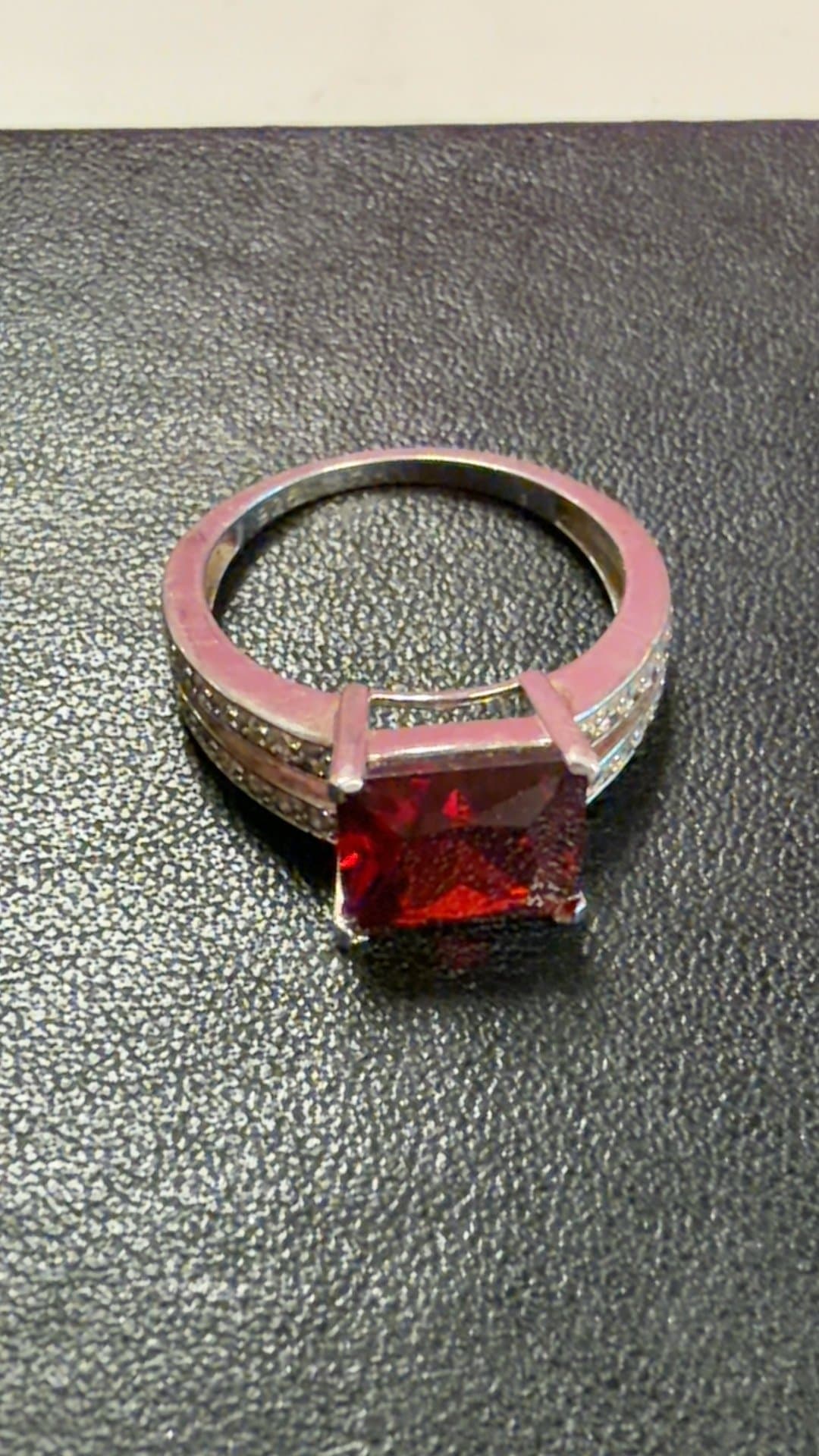 Sterling Silver Ring with Red Gemstone - Image 1
