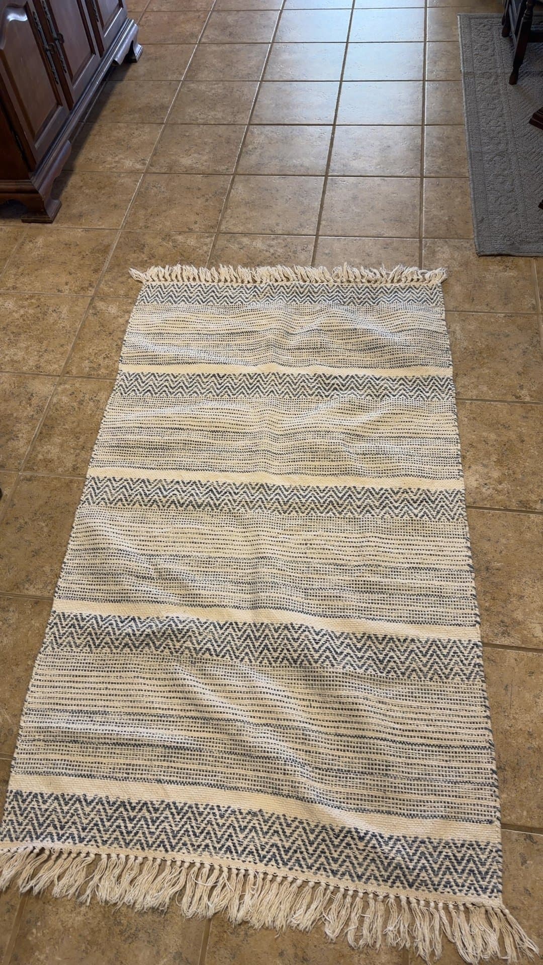 Geometric Blue and Cream Flatweave Area Rug with Fringe - Image 1